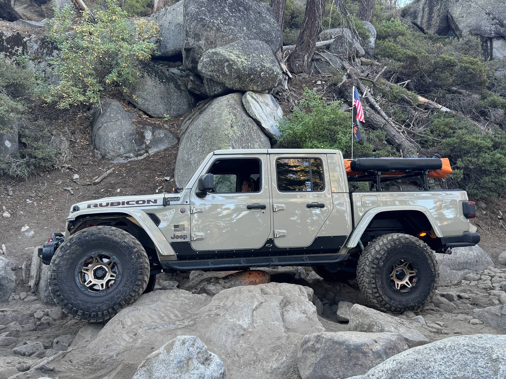 Jeep Gladiator Rock Hard 4x4 Sliders IMG_4719