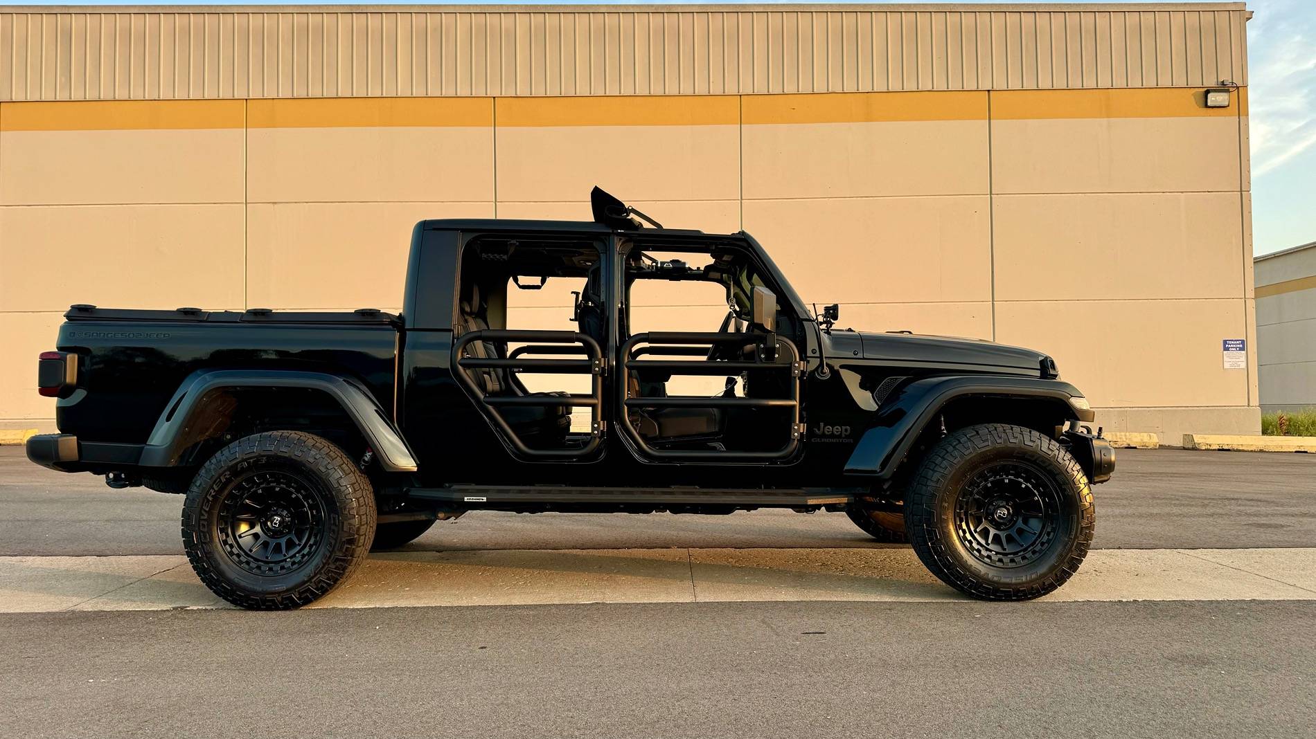 Jeep Gladiator Any 2020 Gladiator Owners Still Here? IMG_3314