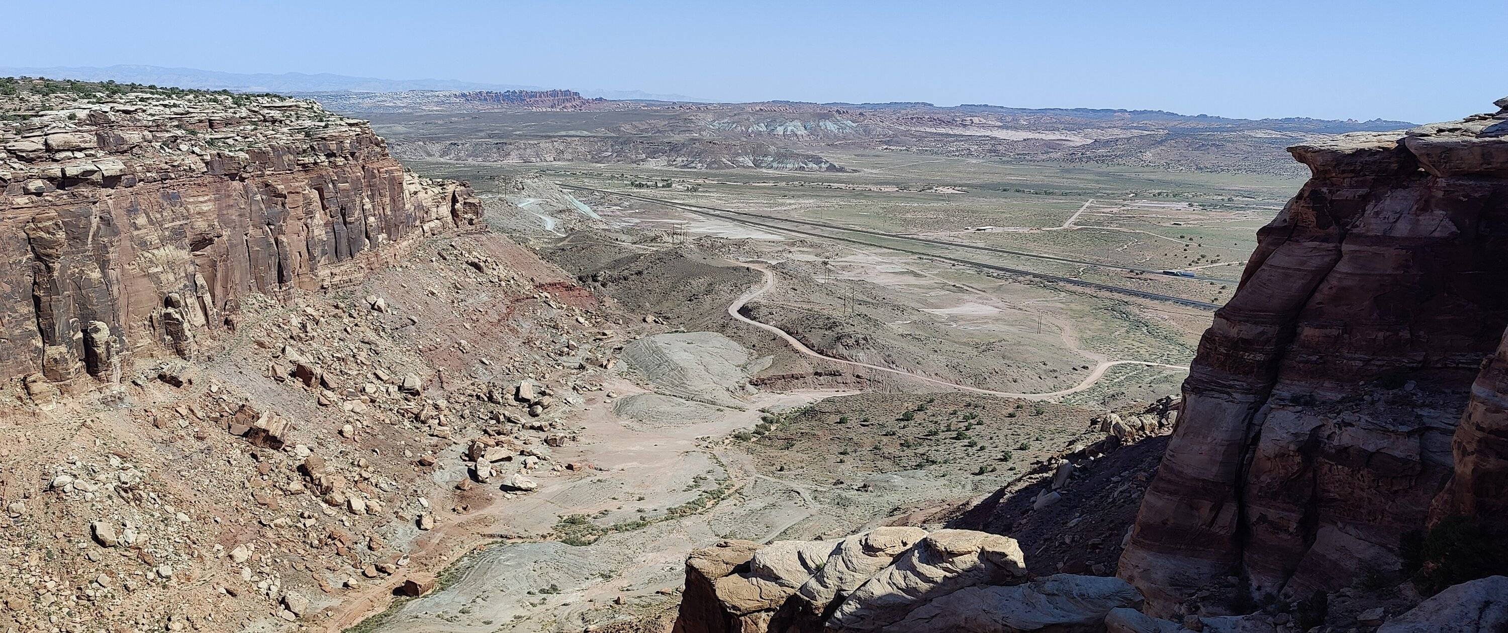 Jeep Gladiator Red Rock 4-Wheelers Trail of the Month September 2024 – 7 Mile Rim 7CorralCanyon1