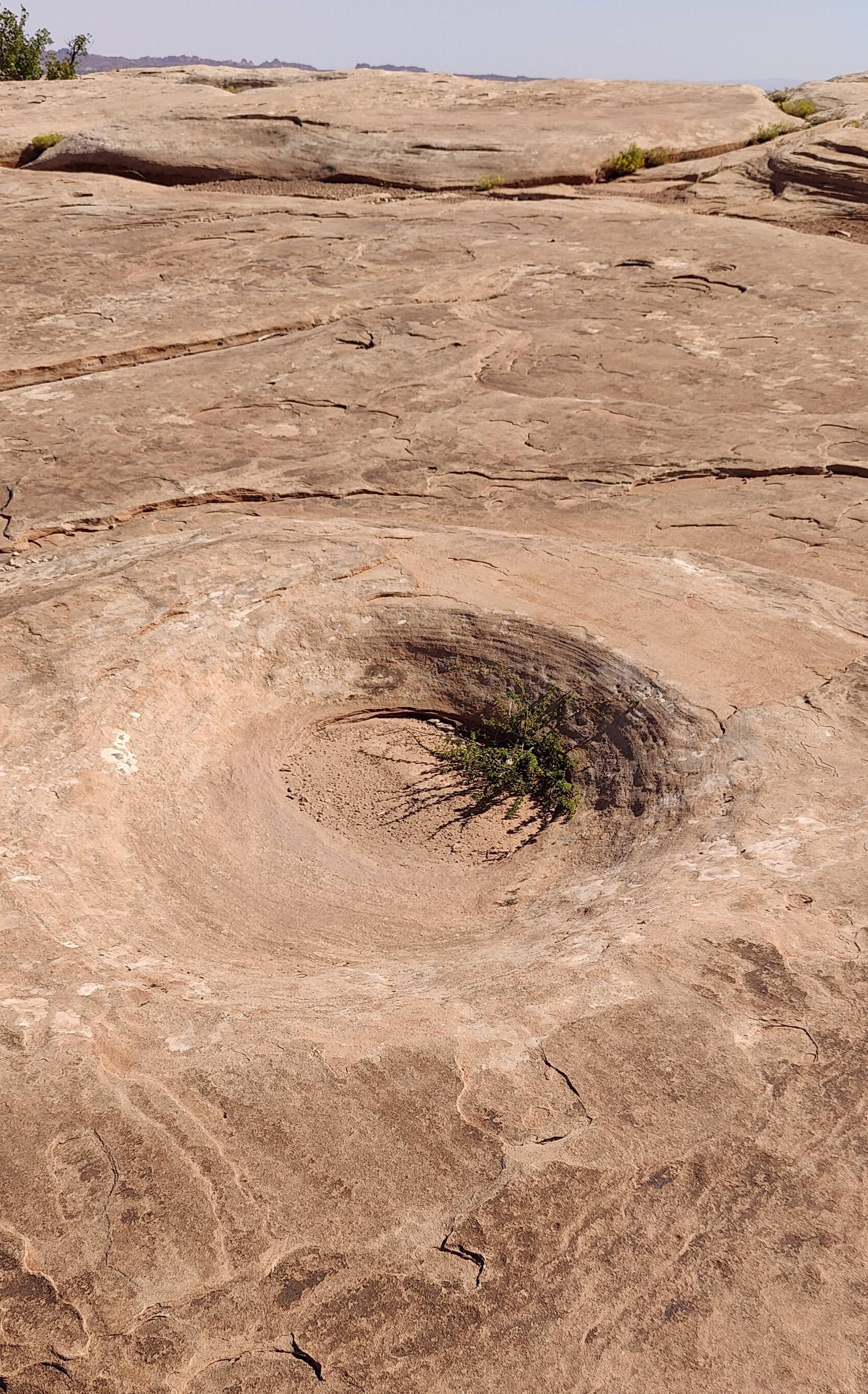 Jeep Gladiator Red Rock 4-Wheelers Trail of the Month September 2024 – 7 Mile Rim 7PotHole