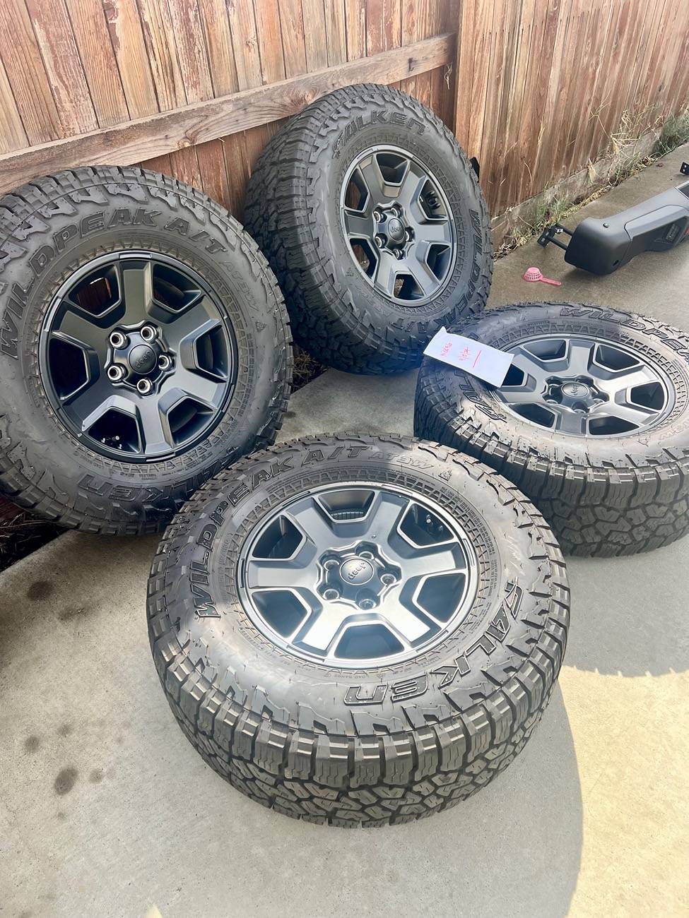 Jeep Gladiator Takeoff Mojave wheels IMG_8267