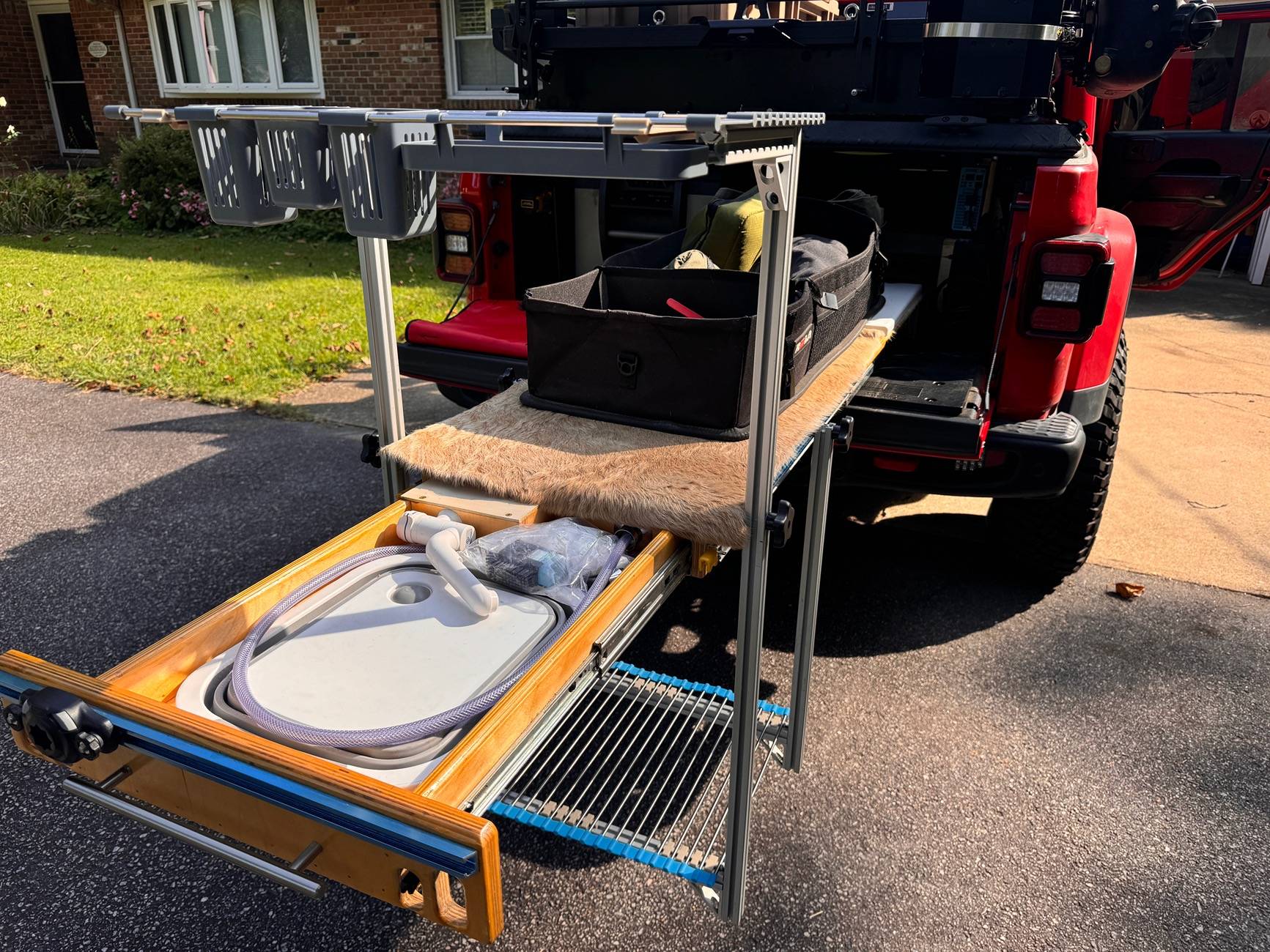 Jeep Gladiator DIY Slide Out w/ Sink IMG_4789