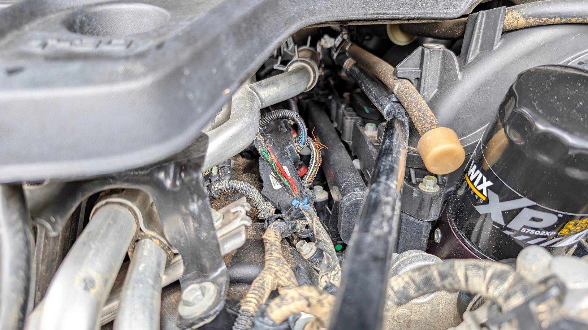 Jeep Gladiator US investigating 781K Jeeps over underhood fire reports (Wrangler & Gladiator) -- power steering pump electrical connector issue PXL_20240915_140544346.RAW-01.MP.COVER
