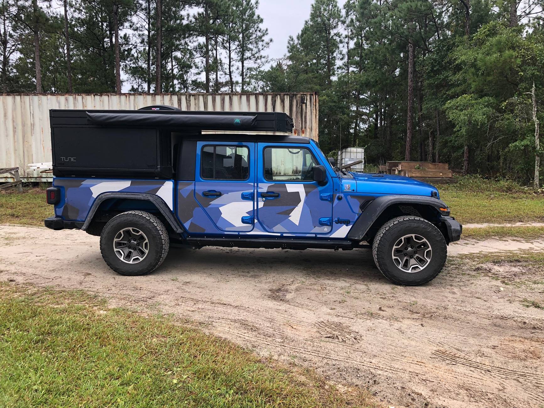 Jeep Gladiator New to roof top tents IMG_2145