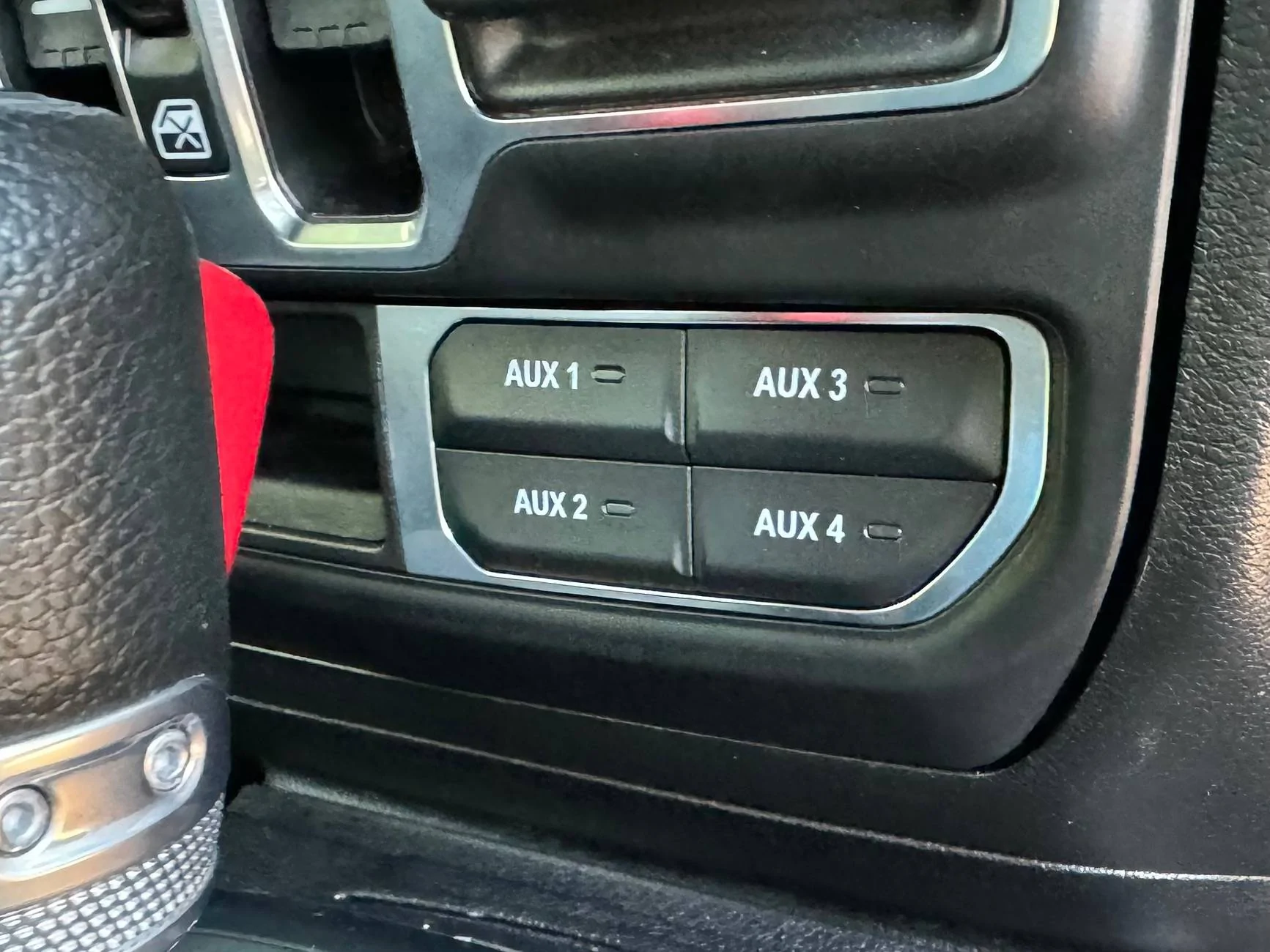Jeep Gladiator Mopar Auxiliary Switch Bank Installed IMG_8326