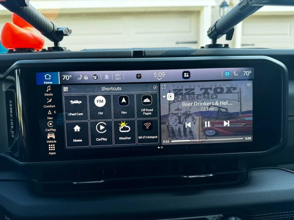 Jeep Gladiator HVAC control issue uconnect 5 software update Jeep-25