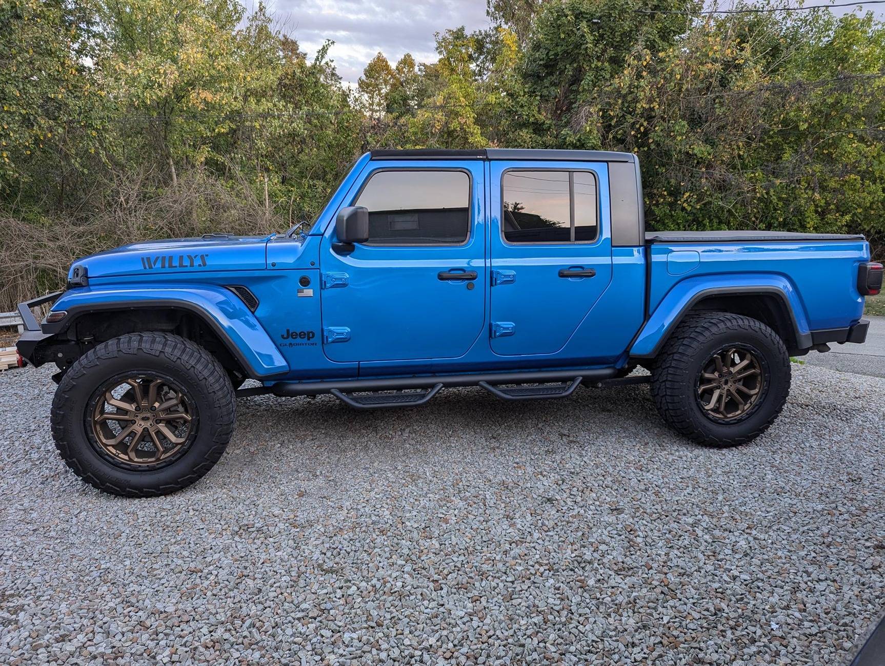 Jeep Gladiator Lift height difference PXL_20240919_230919869