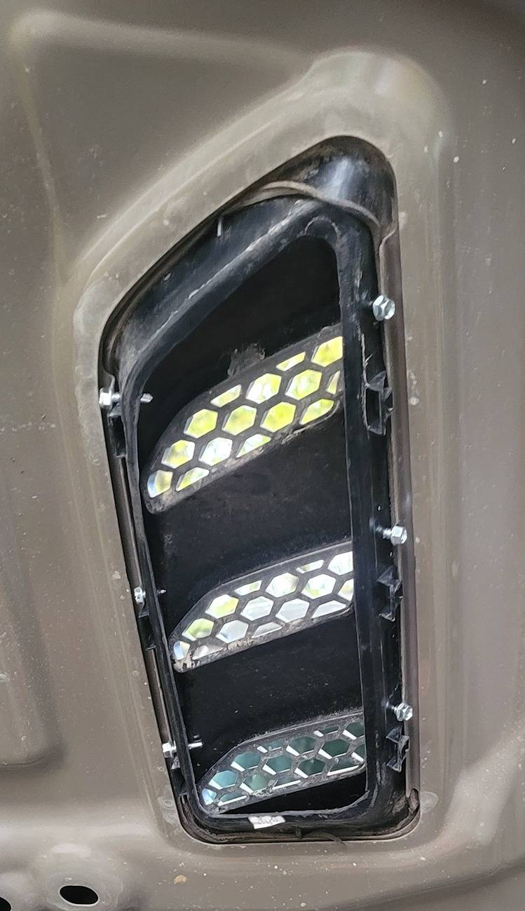 Jeep Gladiator EgulAye's mild hunting build (is it an overland build?) 20240919_182201