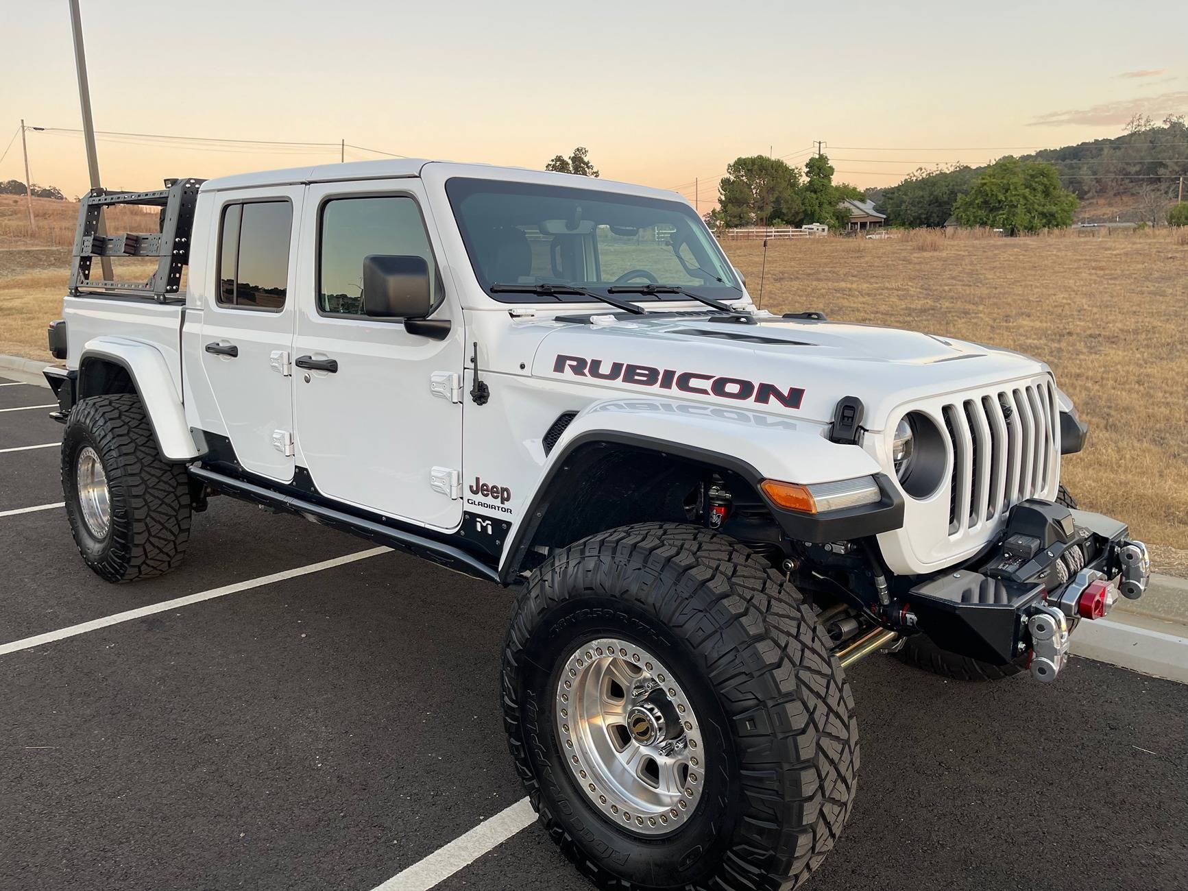 Jeep Gladiator 2022 Jeep Gladiator Rubicon Diesel, UD 60s IMG_1926
