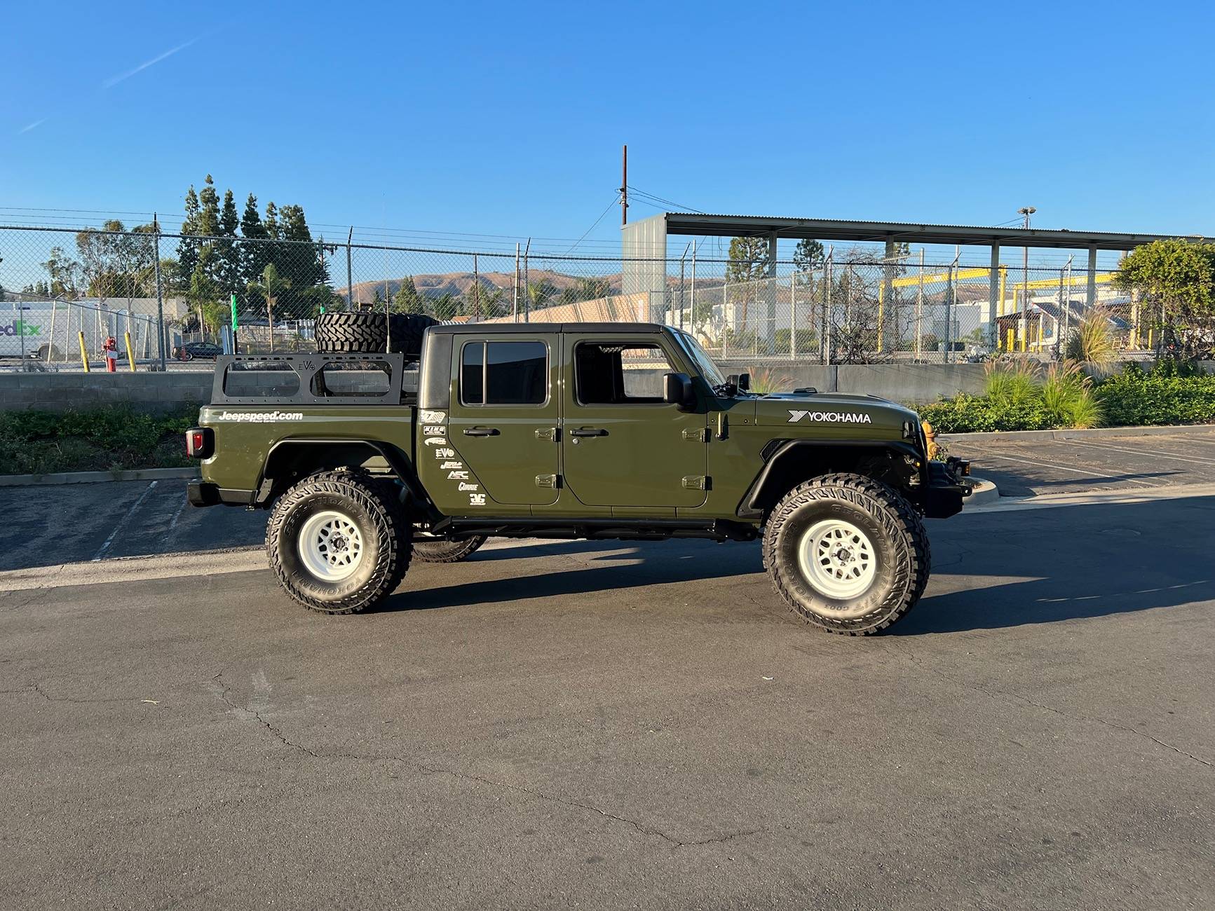 Jeep Gladiator Evo bed rack mid height IMG_0462