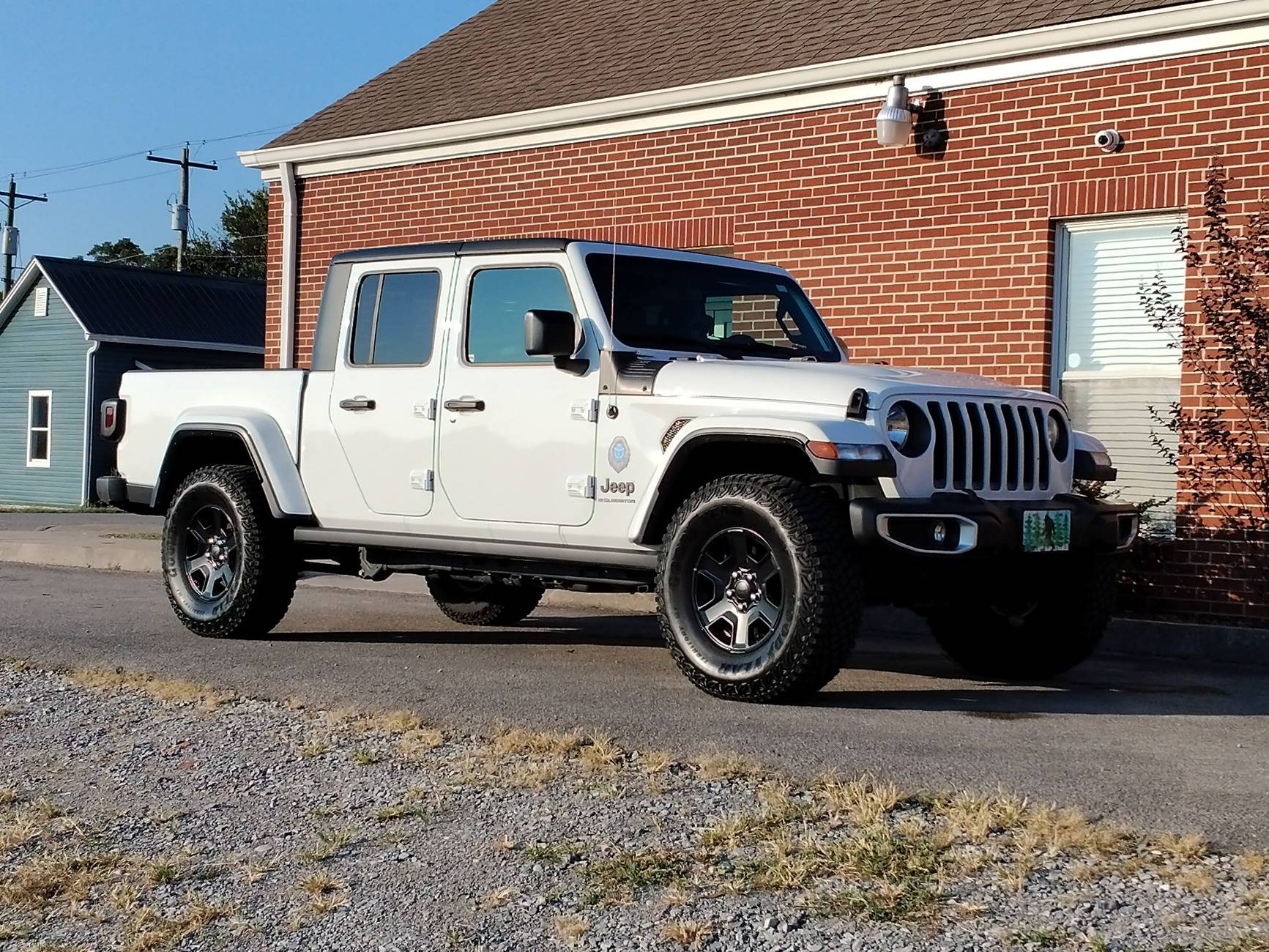 Jeep Gladiator My experience with 315/70r17's on Max Tow 1000000955