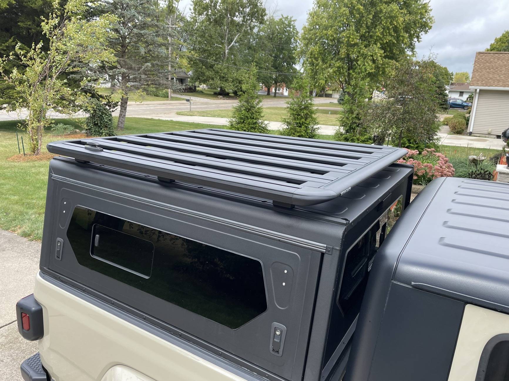 Jeep Gladiator Alu-Cab Contour Canopy Roll Call - not Camper thumbnail_IMG_2991
