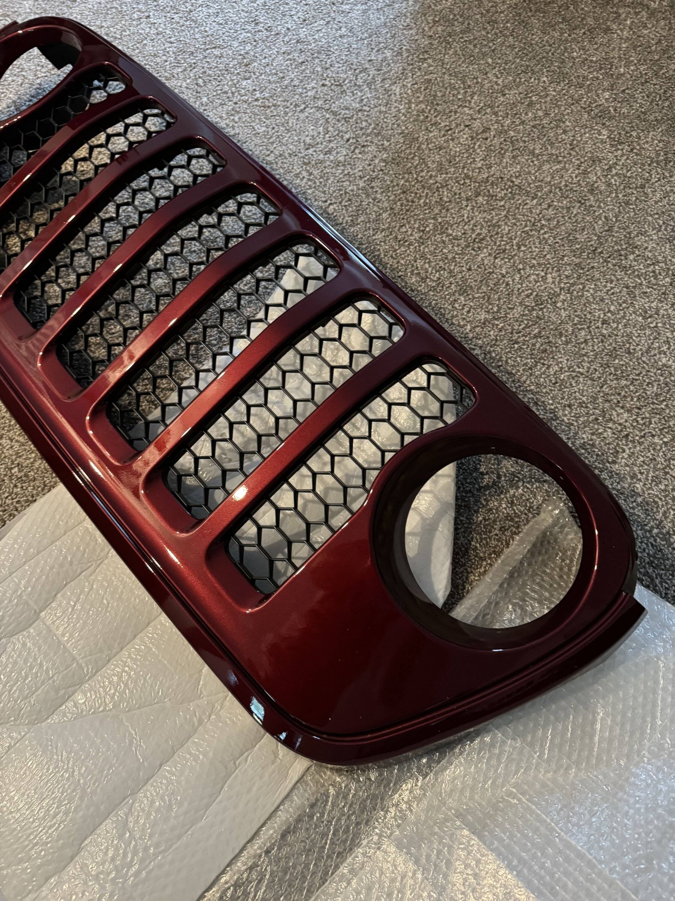 Jeep Gladiator Snazzberry grille 2021 sport IMG_1214
