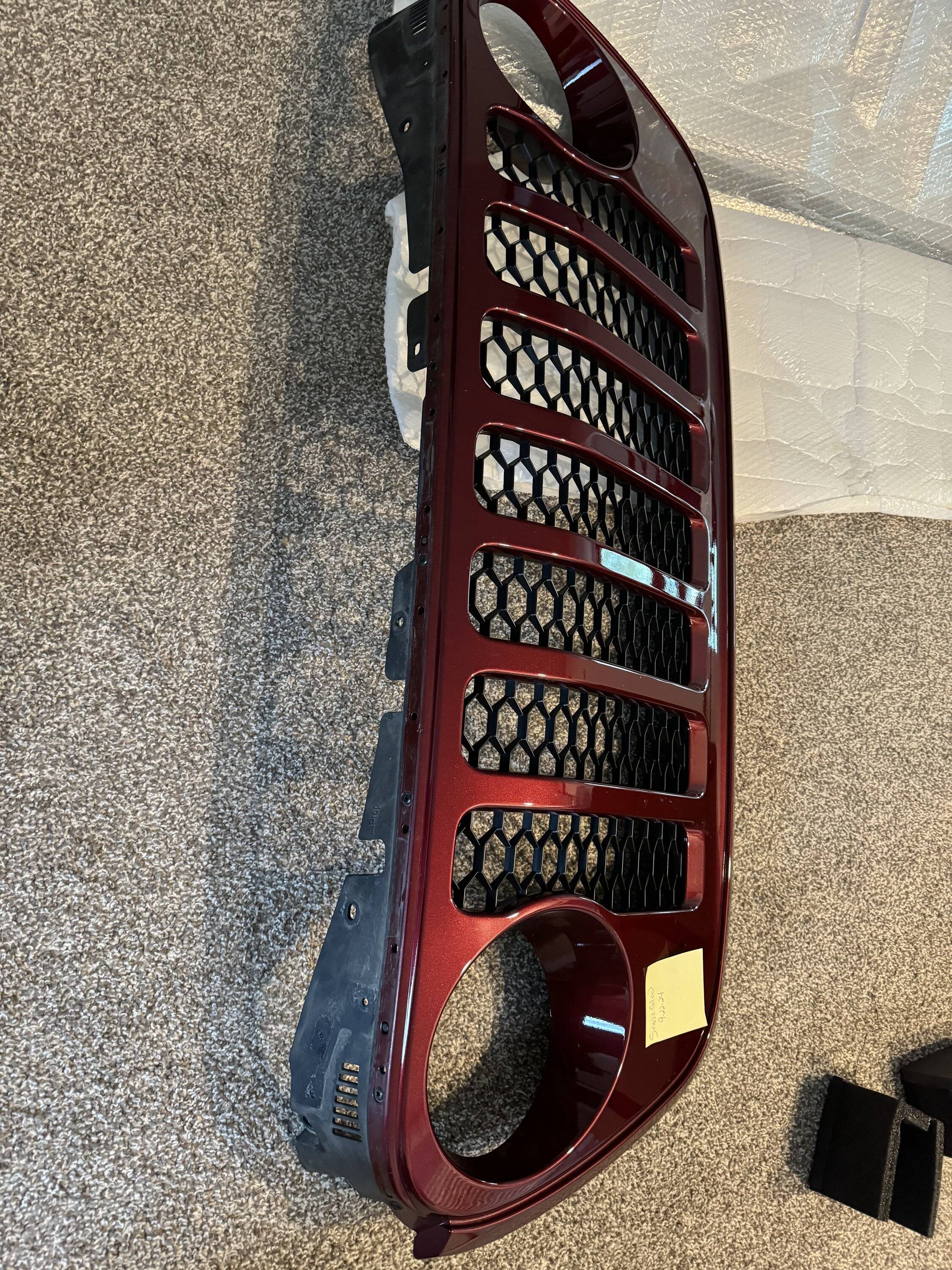 Jeep Gladiator Snazzberry grille 2021 sport IMG_1216