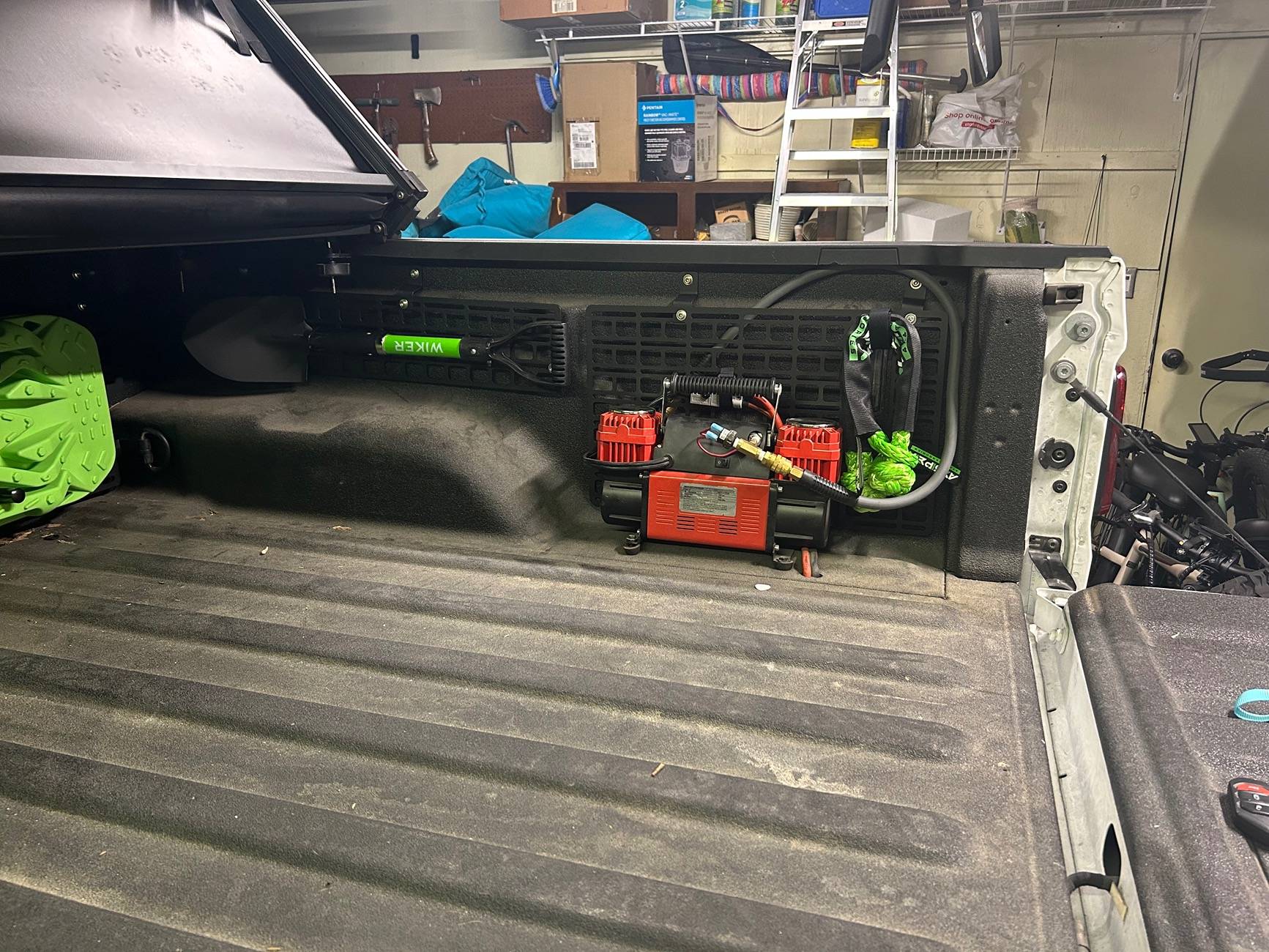 Jeep Gladiator Rough Country molle panel/ bed cover install questions. IMG_7338