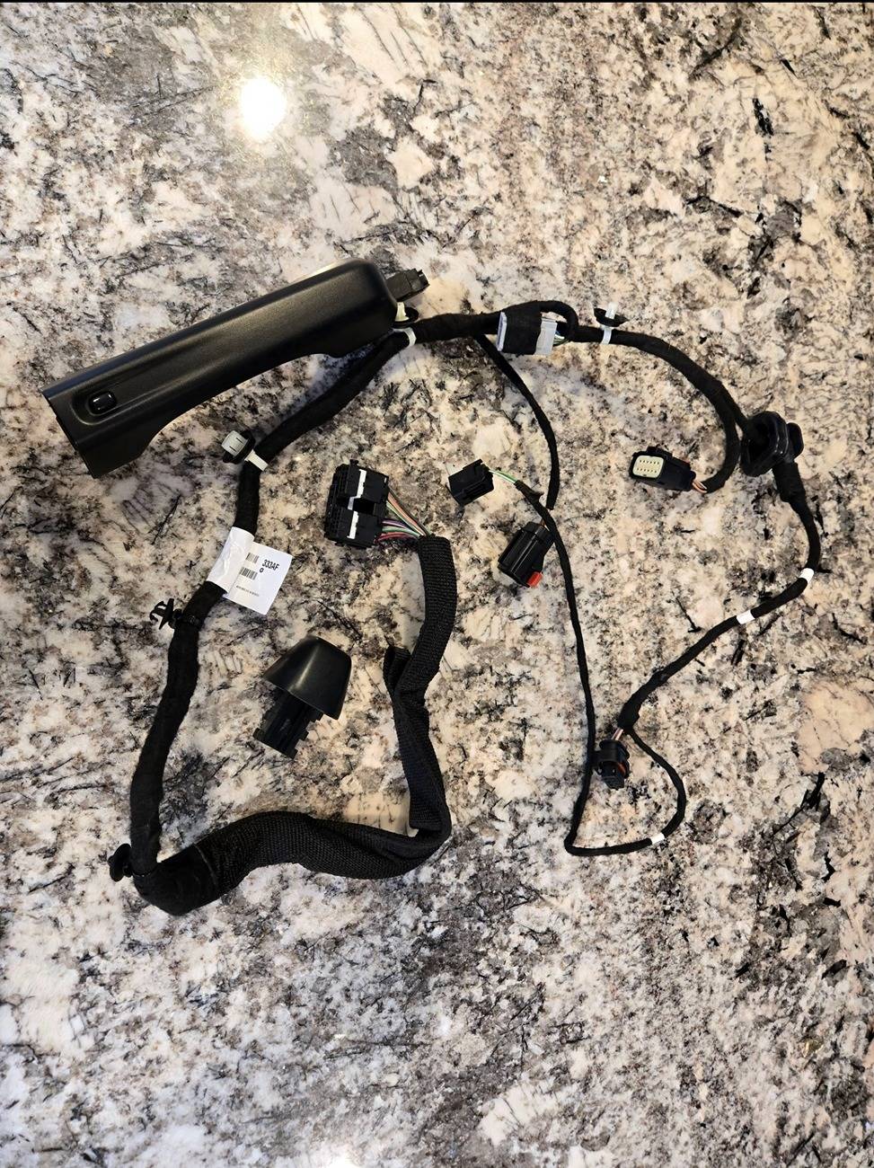 Jeep Gladiator Proximity door handle and harness driver side only 1000010691