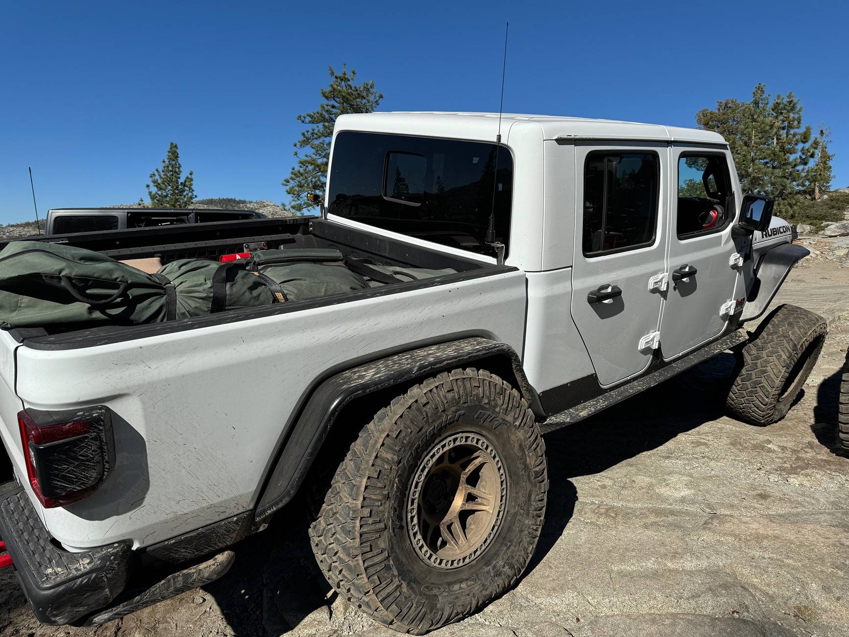 Jeep Gladiator Pre-Runner Springs - lots of rear wheel travel IMG_0343
