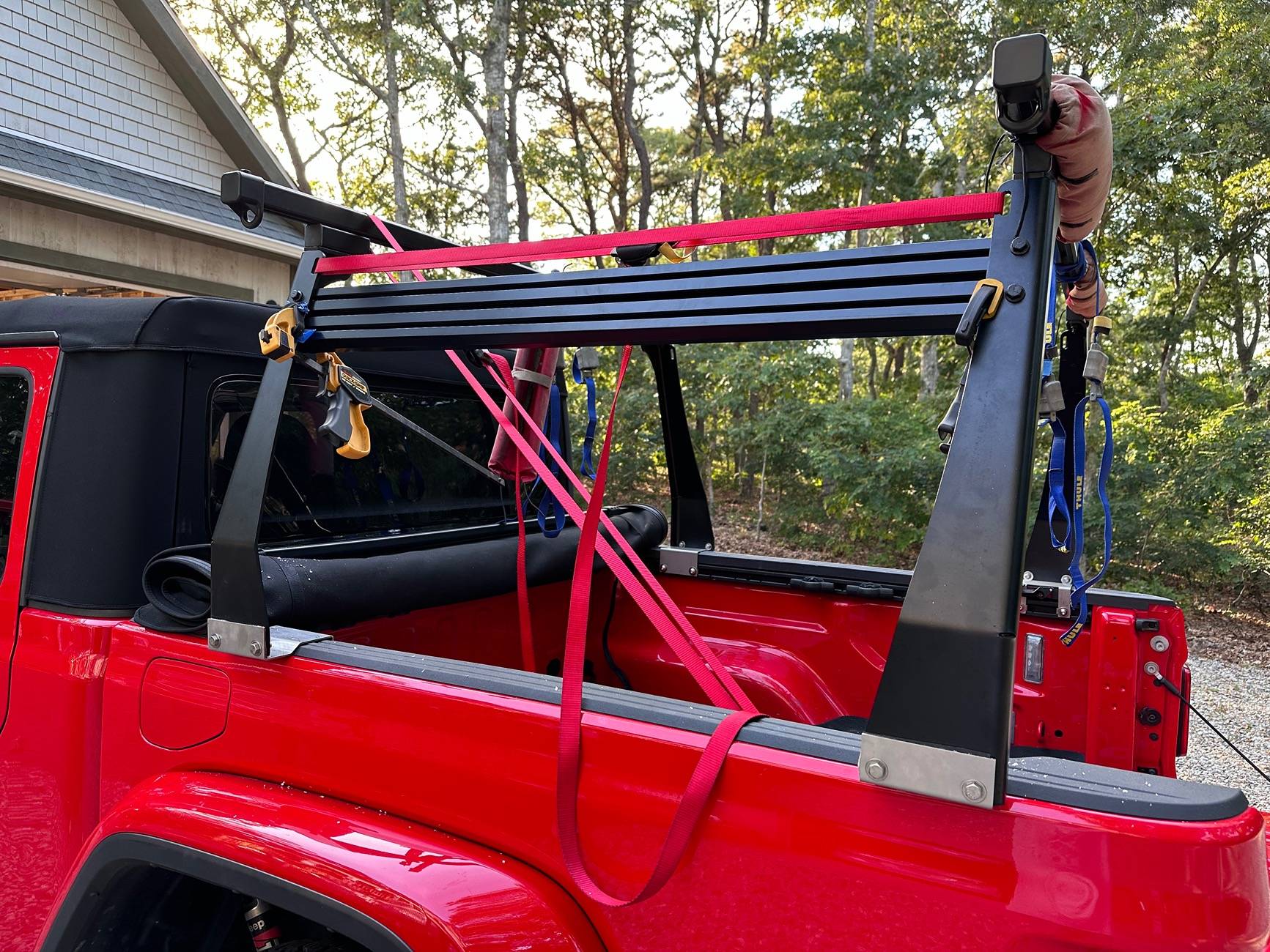 Jeep Gladiator Roll up tonneau and bed rack? IMG_3381