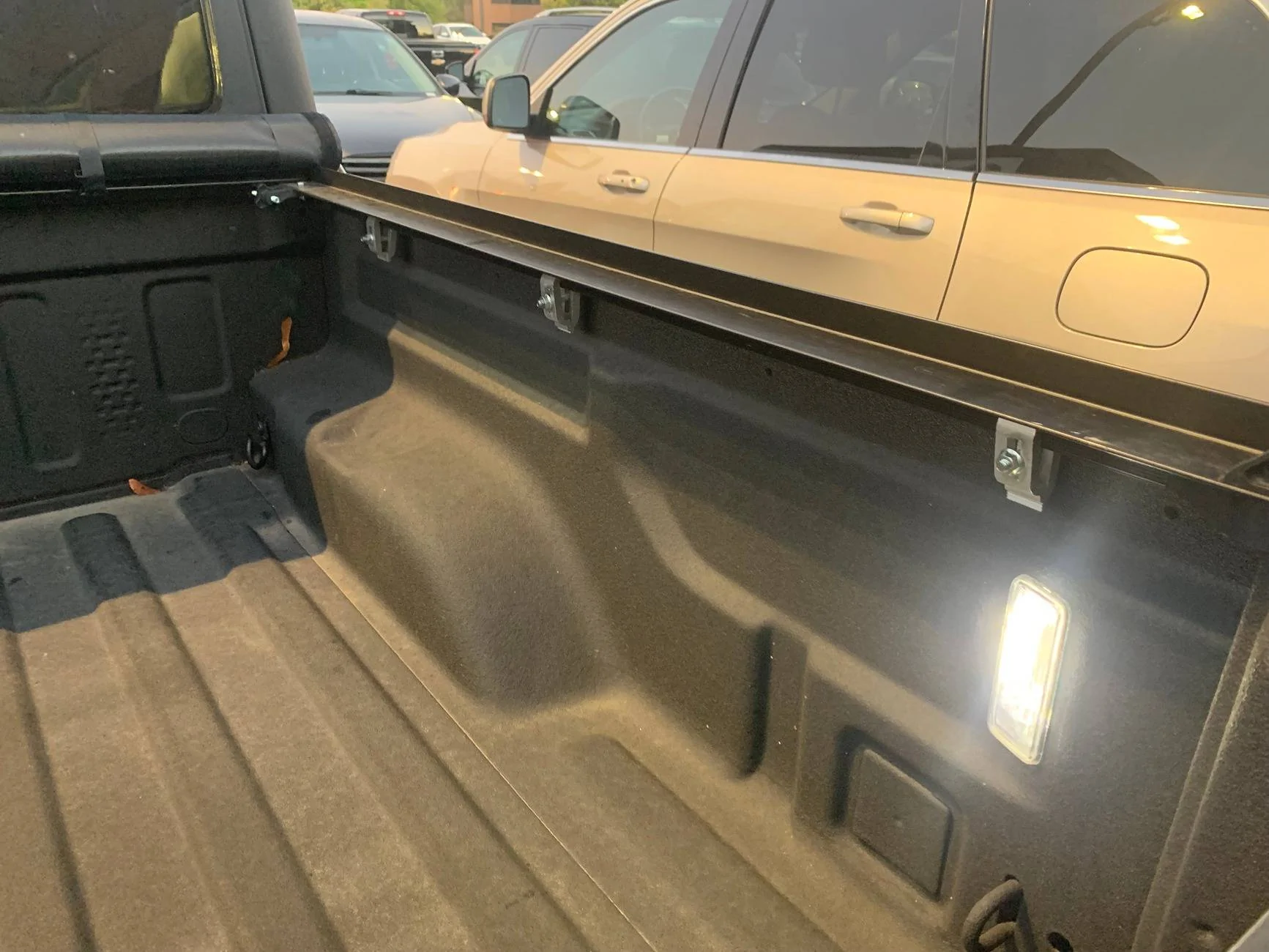 Jeep Gladiator Outlander softopper by Agri-cover Inc. (ACI products) IMG_8890
