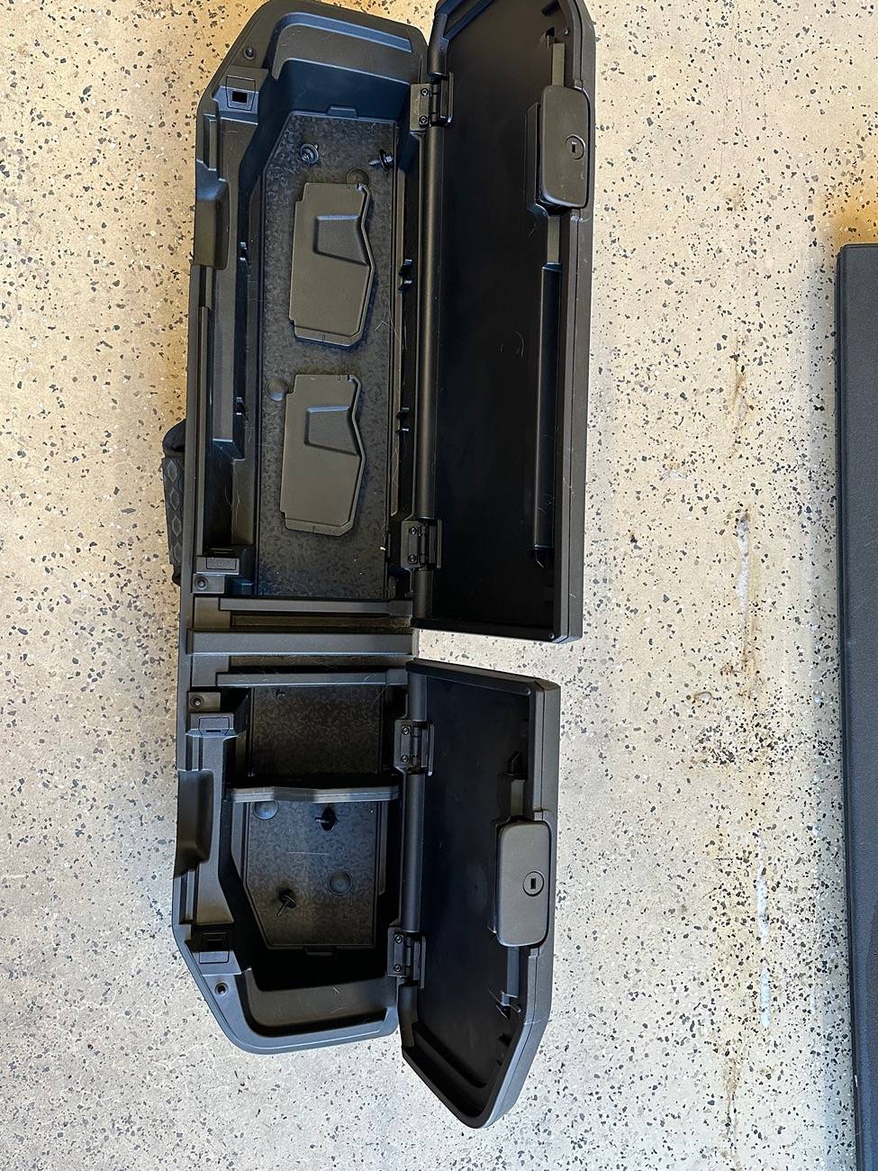 Jeep Gladiator Pending - Jeep Gladiator Rear Under Seat Locking Storage - 6LT89TX7AB - $500 IMG_1434