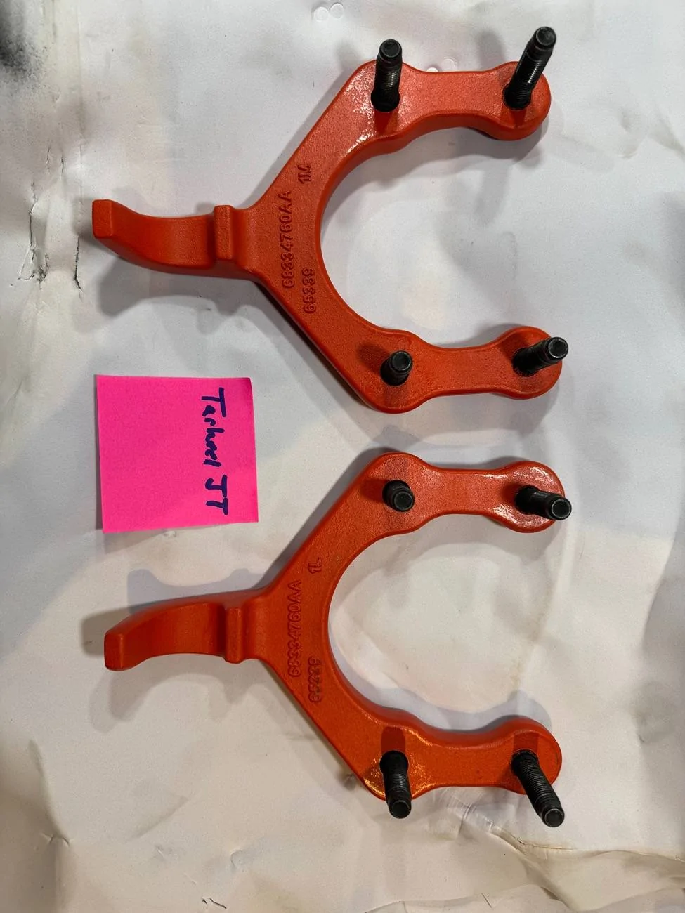 Jeep Gladiator 2023 Mojave Orange Tow Hooks IMG_6824