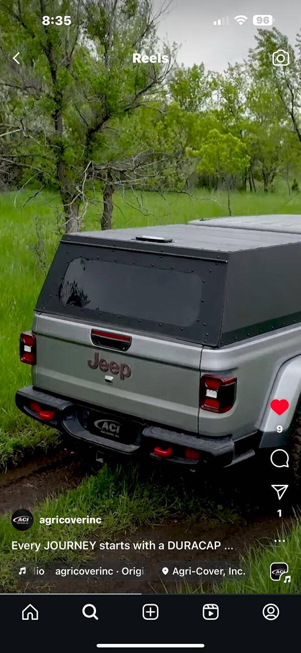 Jeep Gladiator Outlander softopper by Agri-cover Inc. (ACI products) IMG_5418