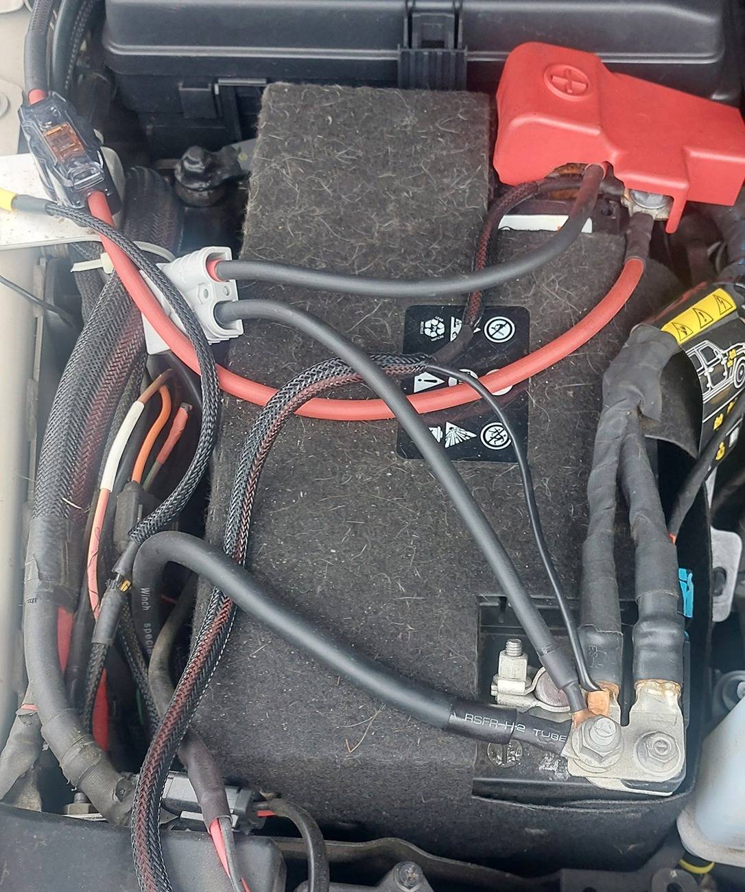Jeep Gladiator Upgrade the 3 prong outlet???? 20240928_150620