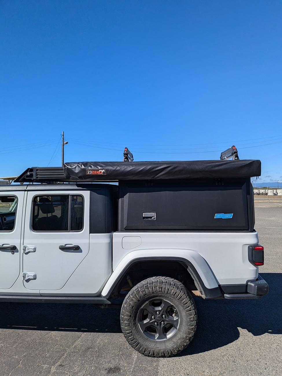 Jeep Gladiator Super Pacific X1 wedge style pop camper for sale 1000001629