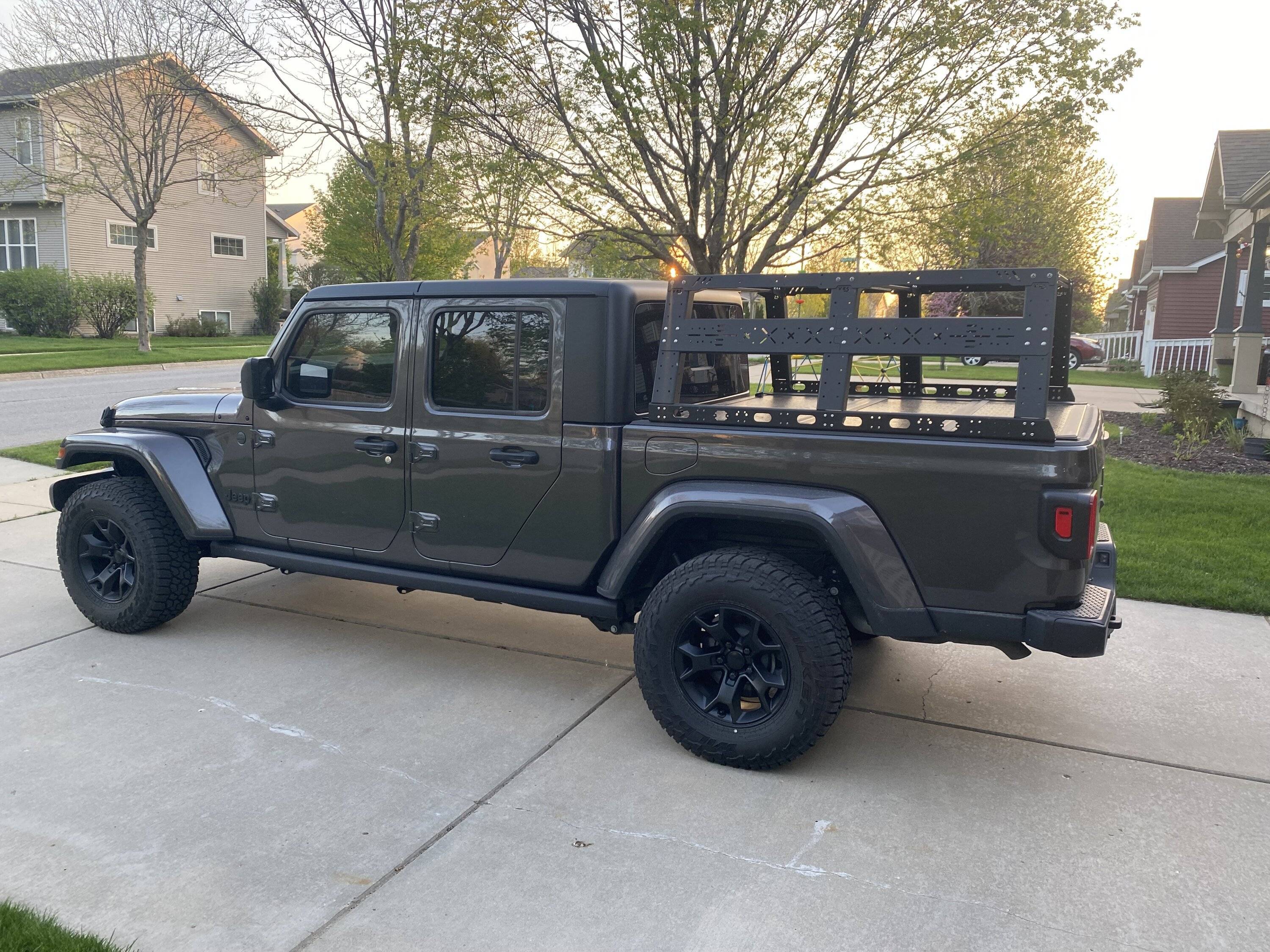 Jeep Gladiator KBVOODOO 22" VRS Bed Rack  ($500) img_3889-jpe