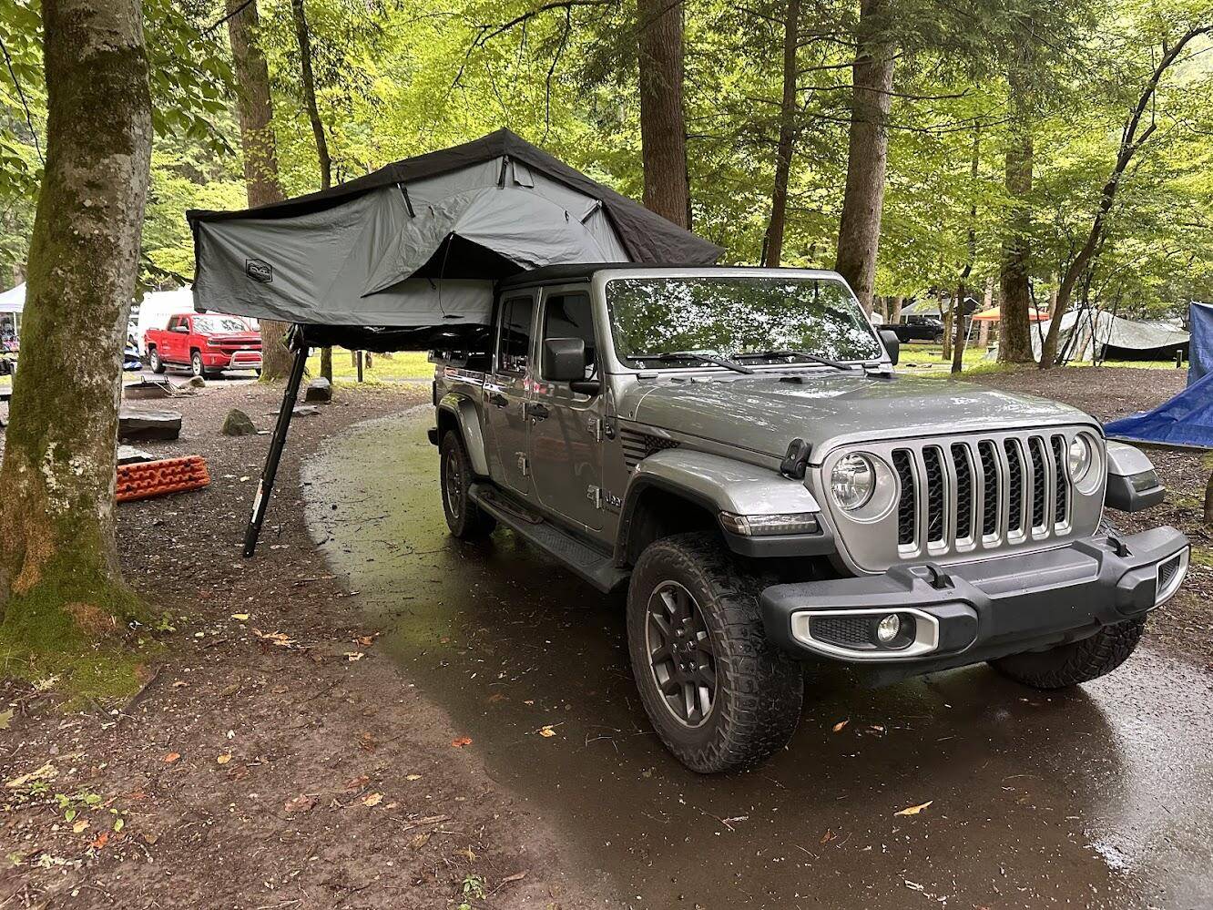 Jeep Gladiator DEAL OF A LIFETIME: Cascadia CVT tents nearly 90% off 1727873314718-iz
