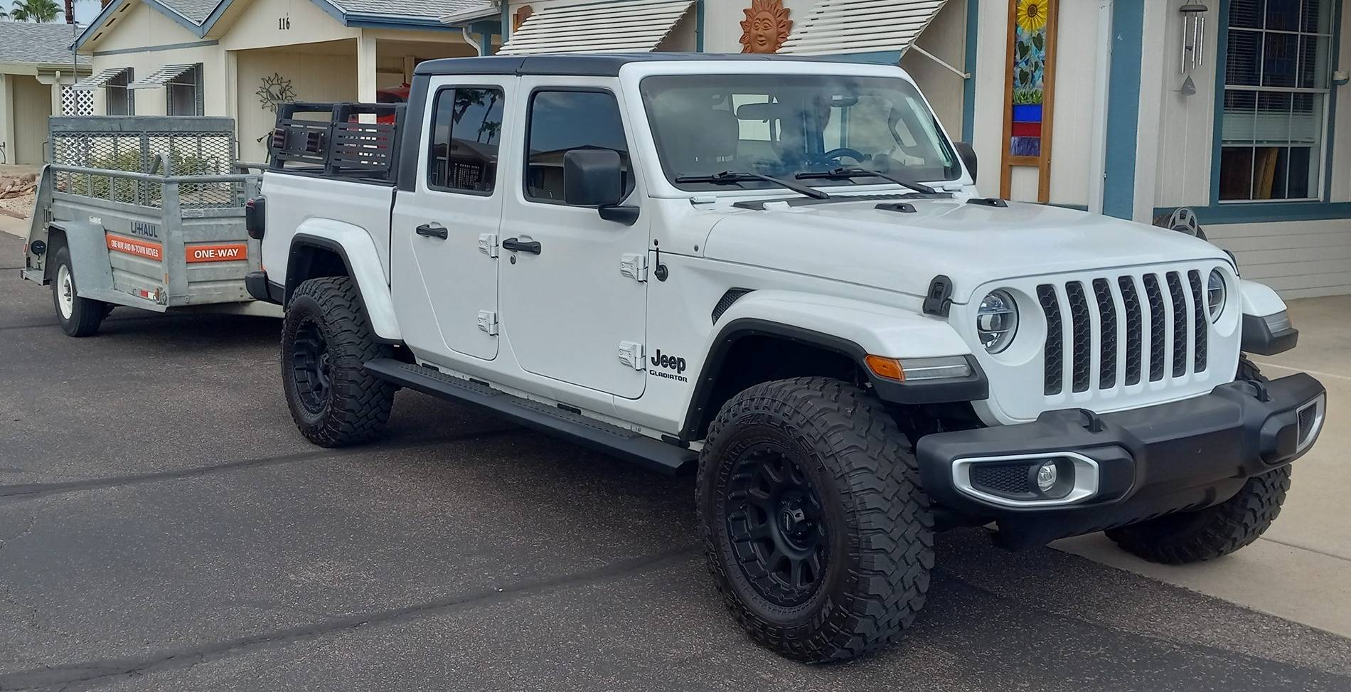 Jeep Gladiator JLUR 2.0T vs JTR 3.6 20230831_101448