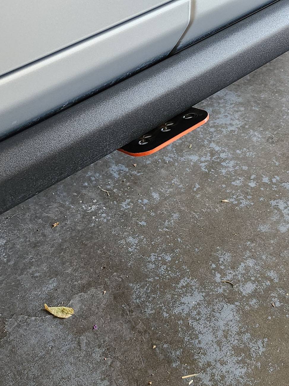 Jeep Gladiator Dropped a little paint on the Hide a step Mojavestep2