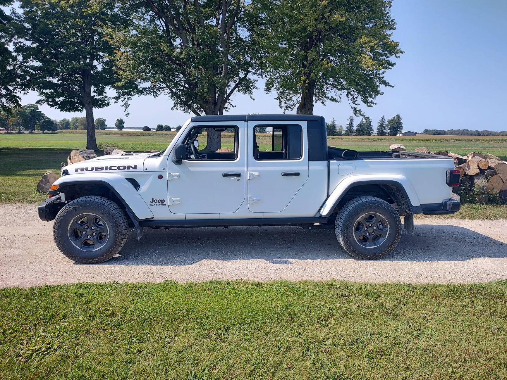Jeep Gladiator Photo Request: 2 inch lift w/ 33inch tires Before