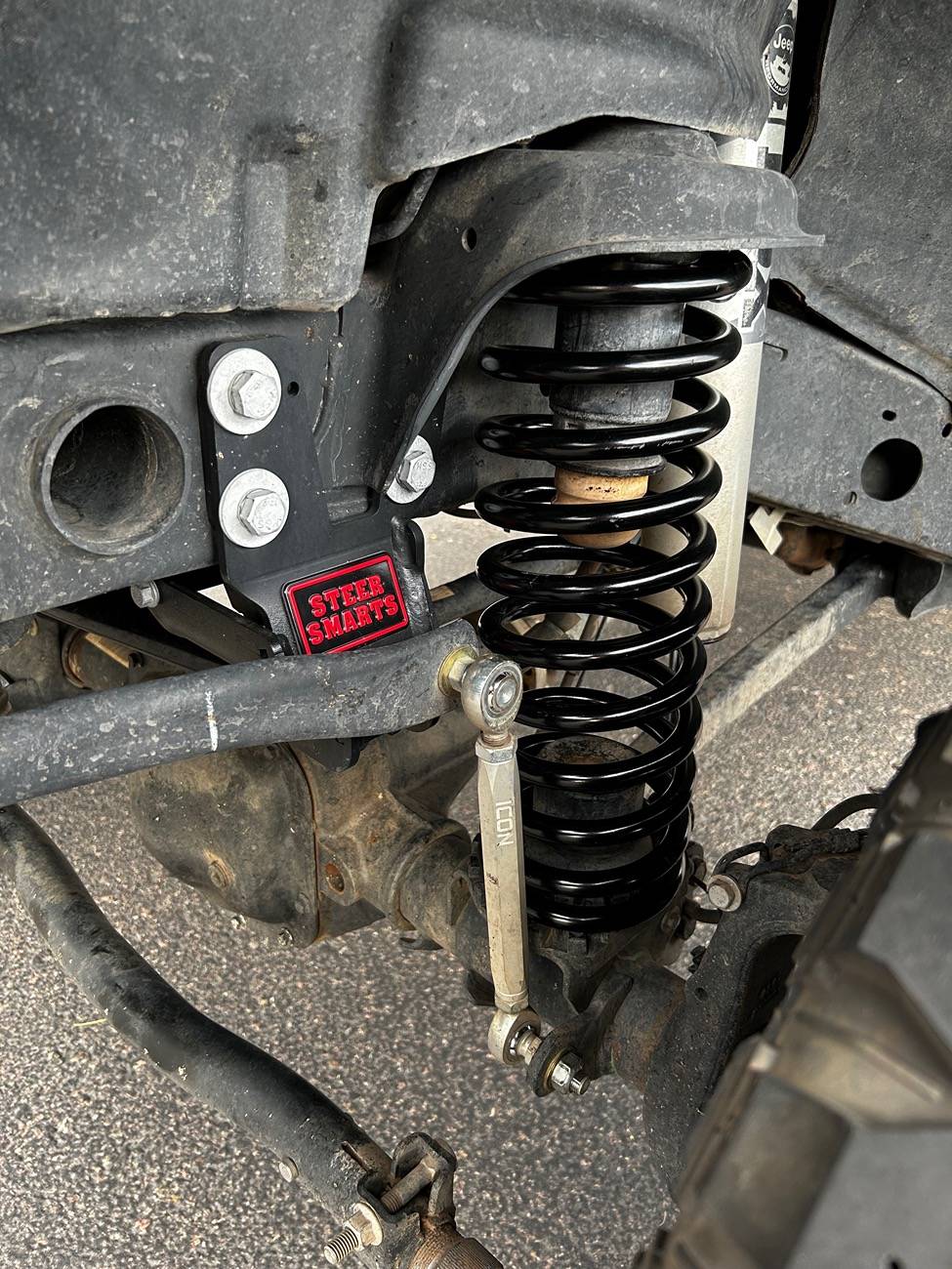 Jeep Gladiator Pre-Runner Springs - lots of rear wheel travel IMG_9124