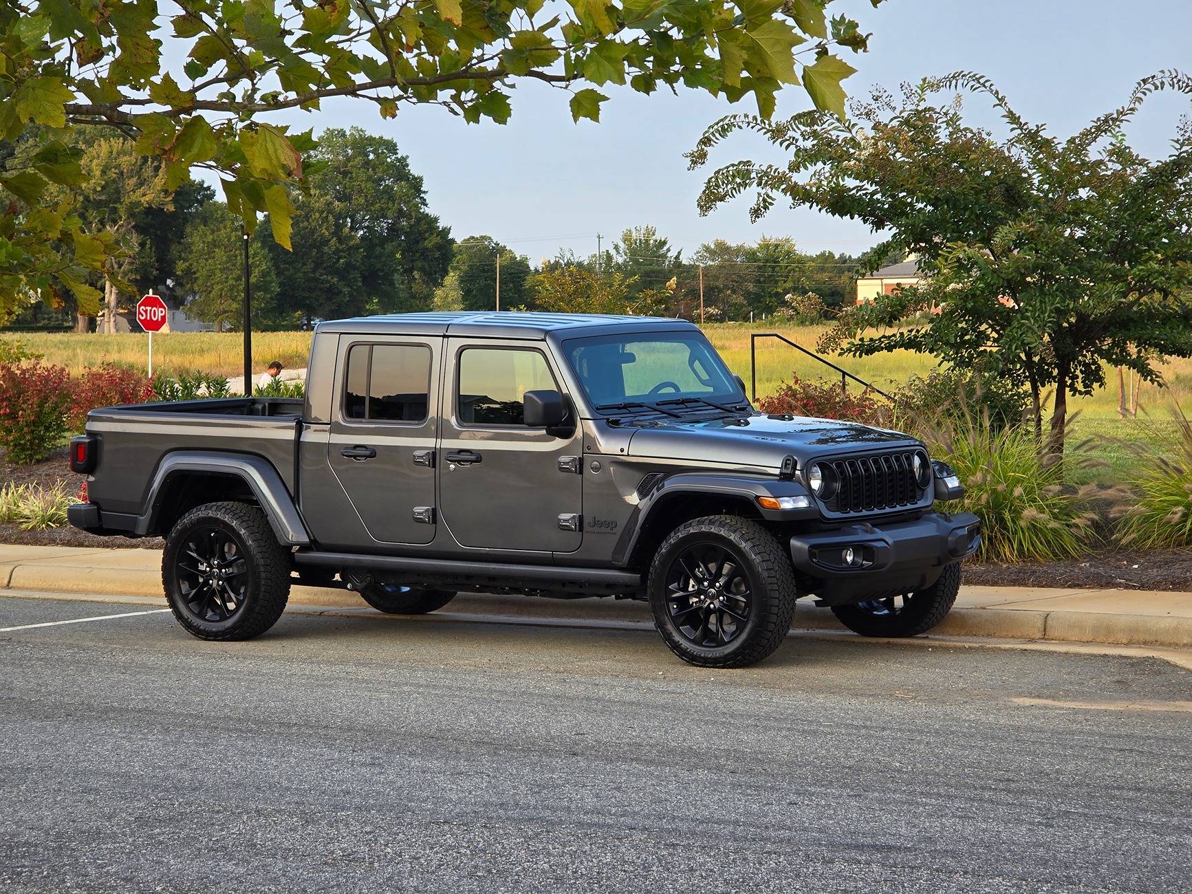 Jeep Gladiator Gladiator Glamour Shots 20240909_183912