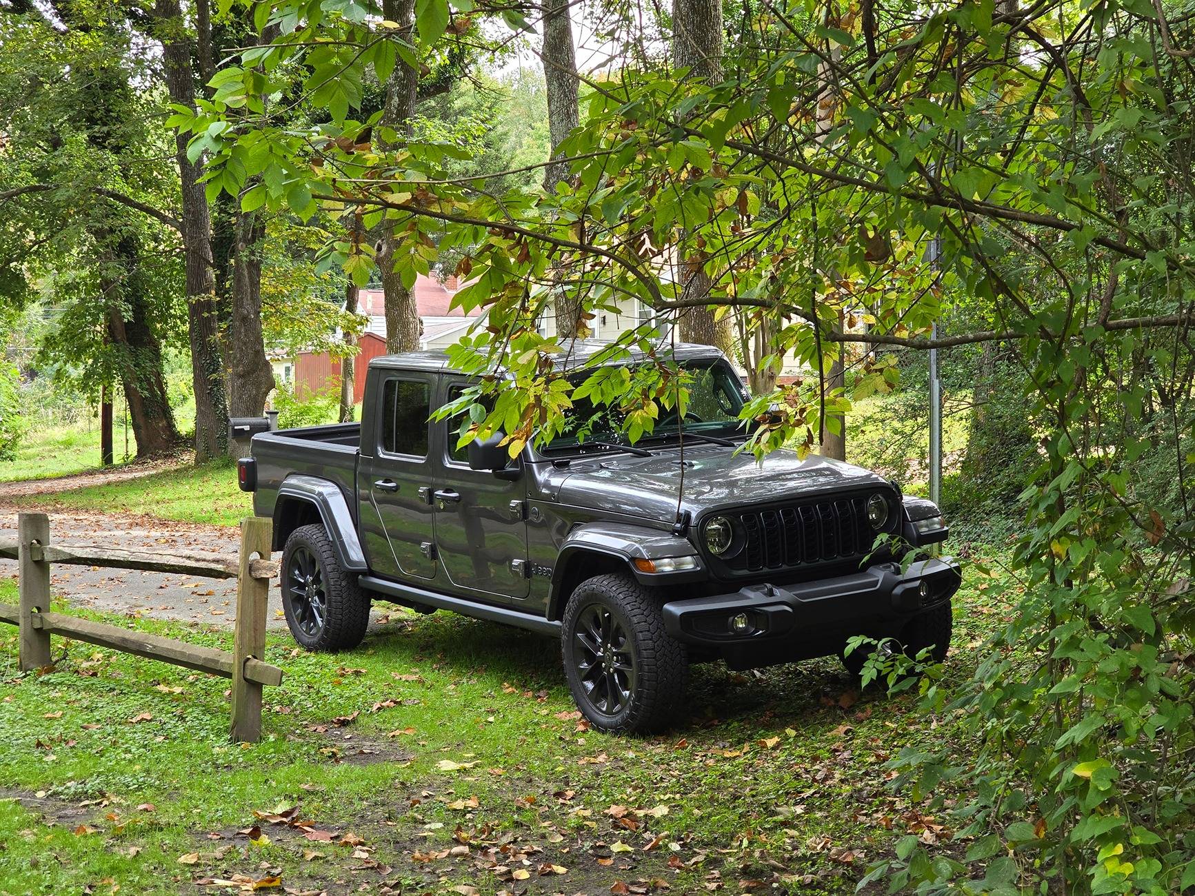 Jeep Gladiator Gladiator Glamour Shots 20241004_122504