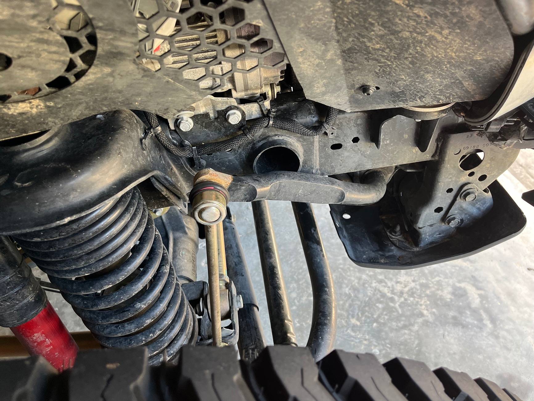 Jeep Gladiator MetalCloak Inner Fenders Clearance Issue IMG_1385