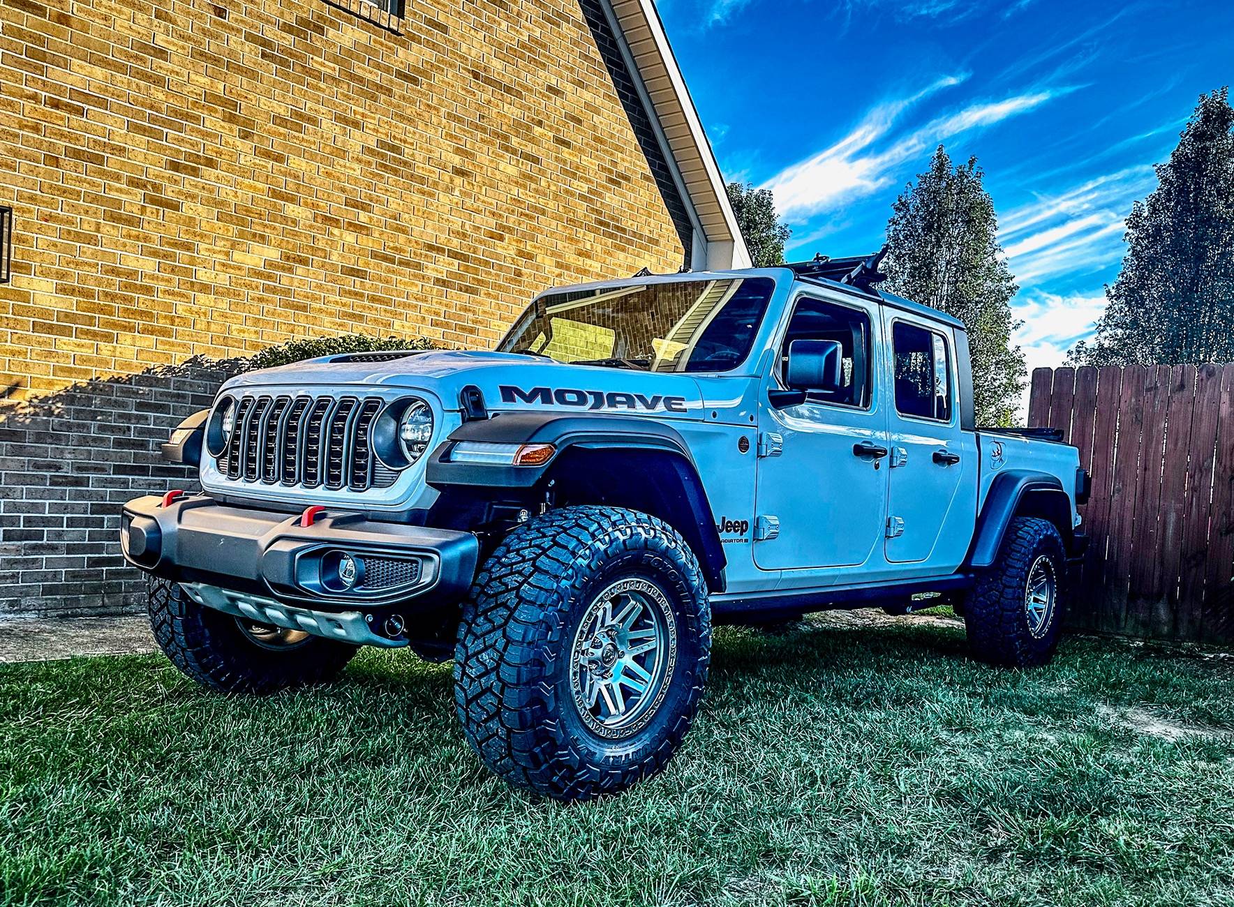 Jeep Gladiator DKs_Mojave 2024 Build (White) IMG_0931