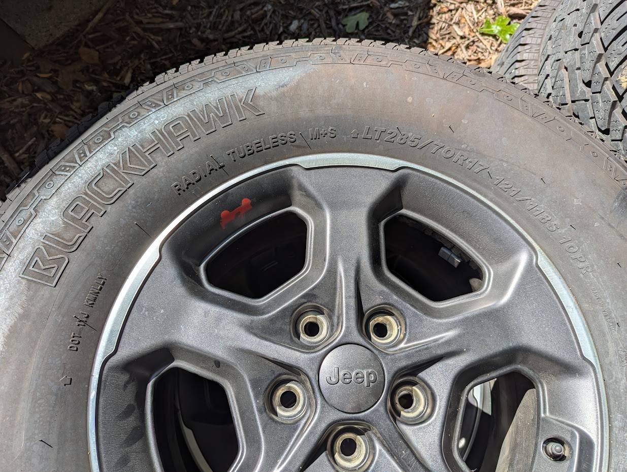 Jeep Gladiator Rubicon Wheels & Tires PXL_20240928_160722747