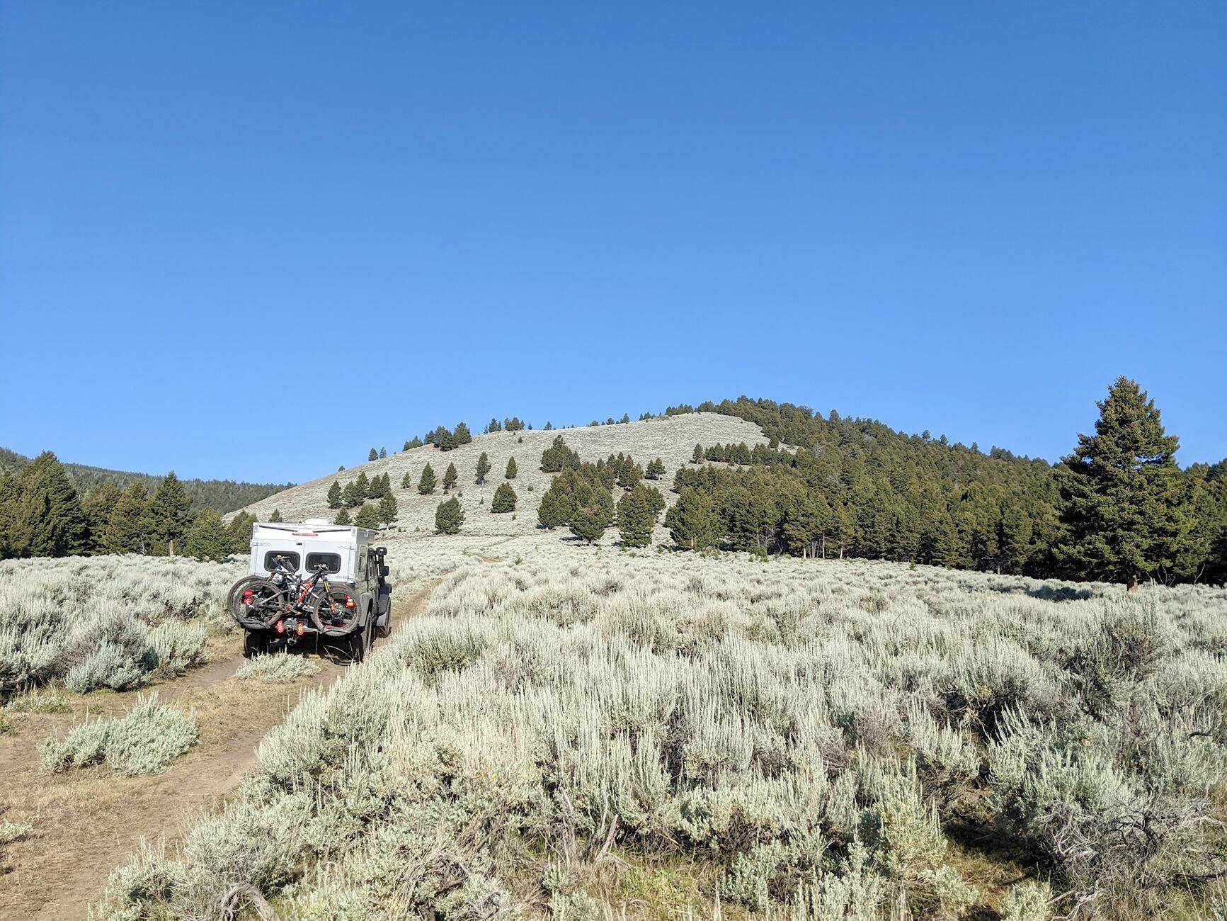 Jeep Gladiator Gladiators + Mountain Biking Photos - Post Yours 1728398644158-tc