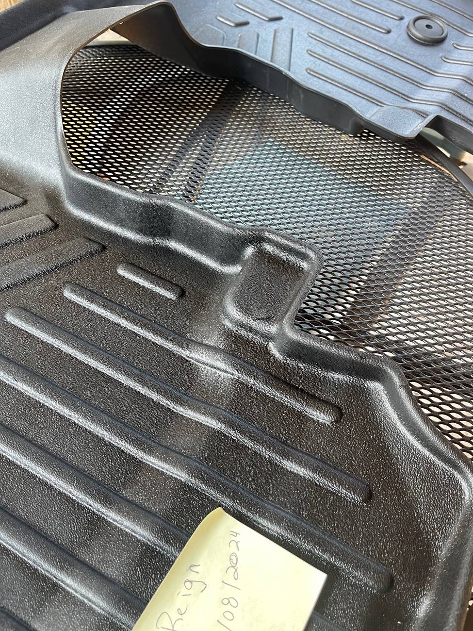 Jeep Gladiator Smartliner floor mats IMG_0011