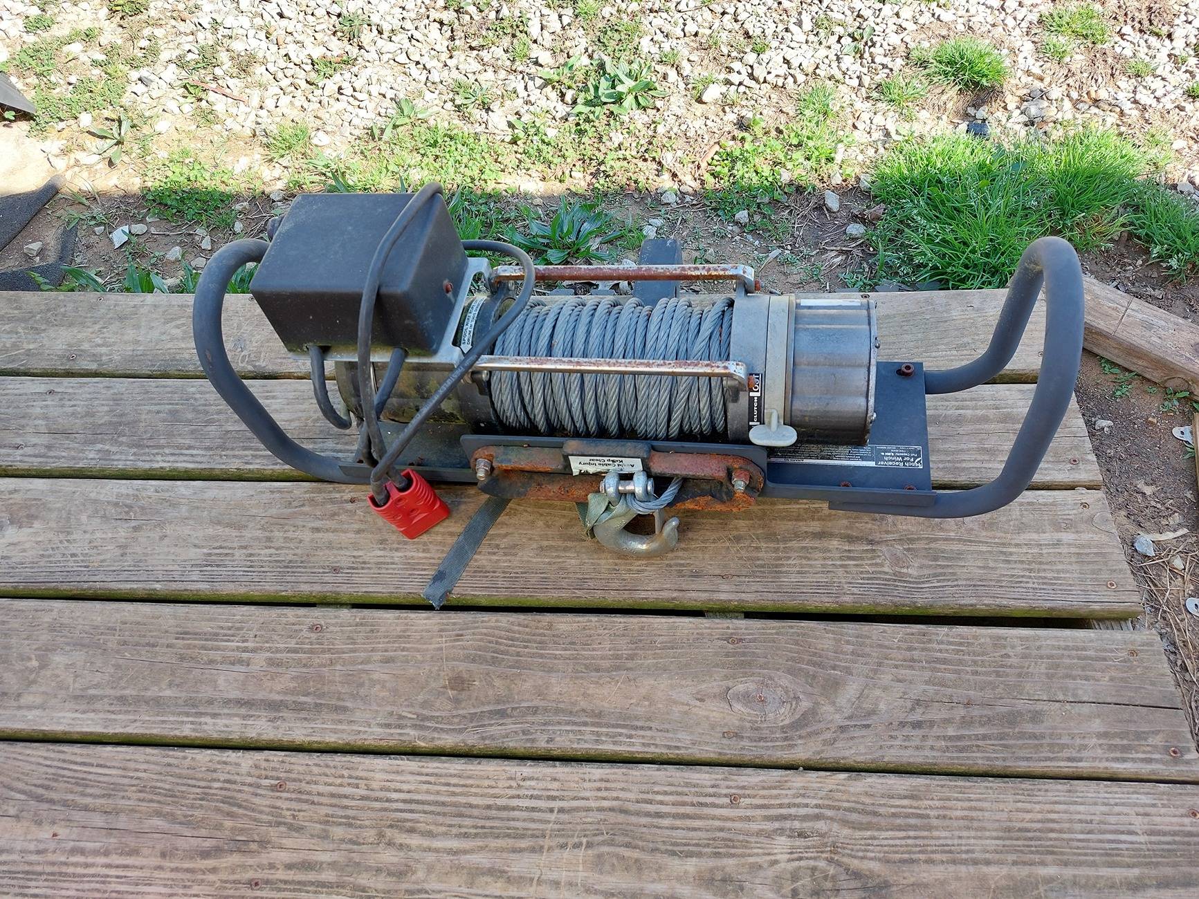 Jeep Gladiator PORTABLE WINCH (not bumper installed) 20220401_154154