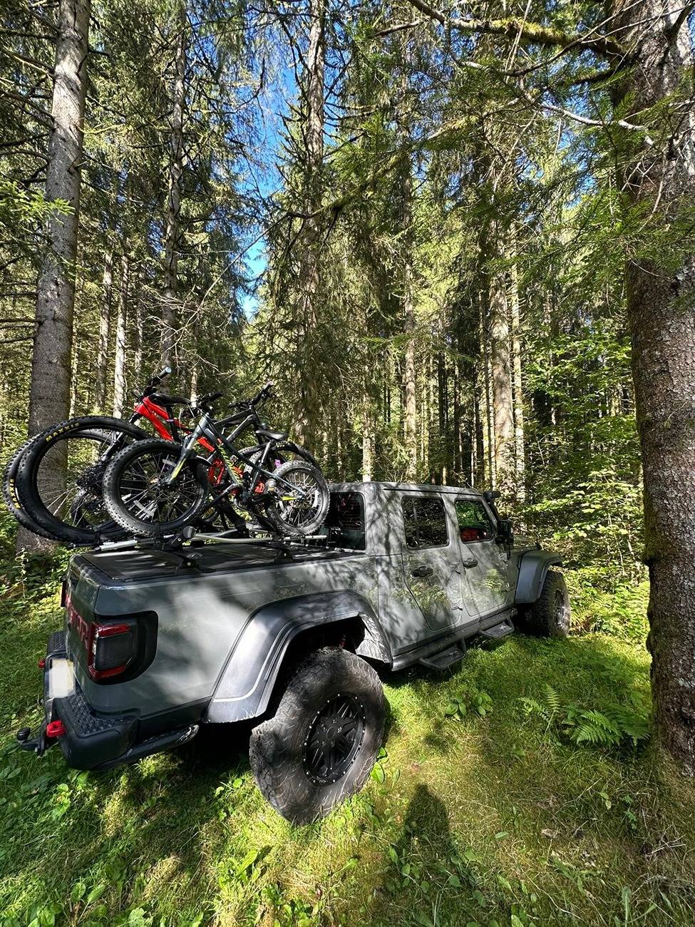 Jeep Gladiator Gladiators + Mountain Biking Photos - Post Yours WhatsApp Image 2024-10-10 à 13.50.35_db61a78a