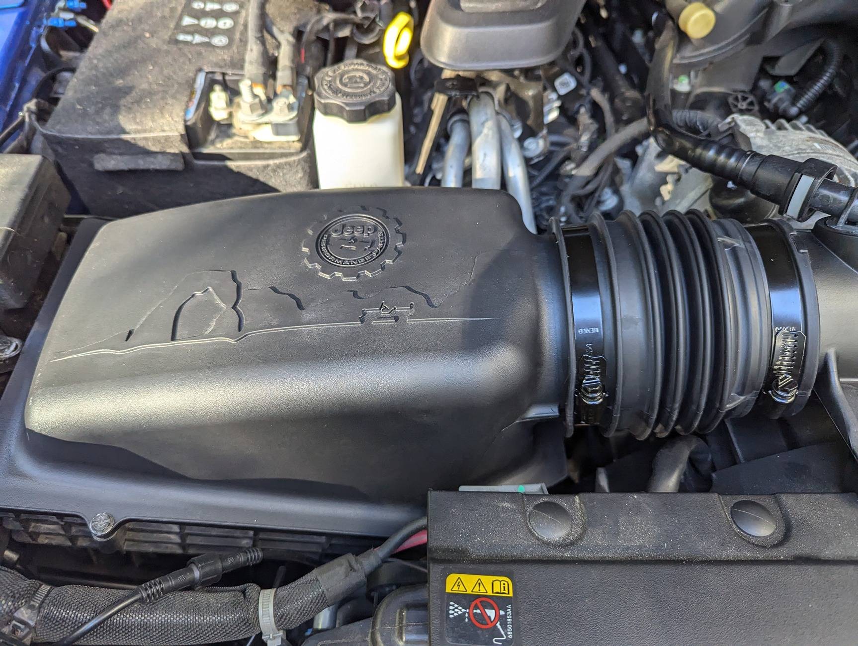 Jeep Gladiator Mopar Cold Air Intake P# 77072433AC filter housin