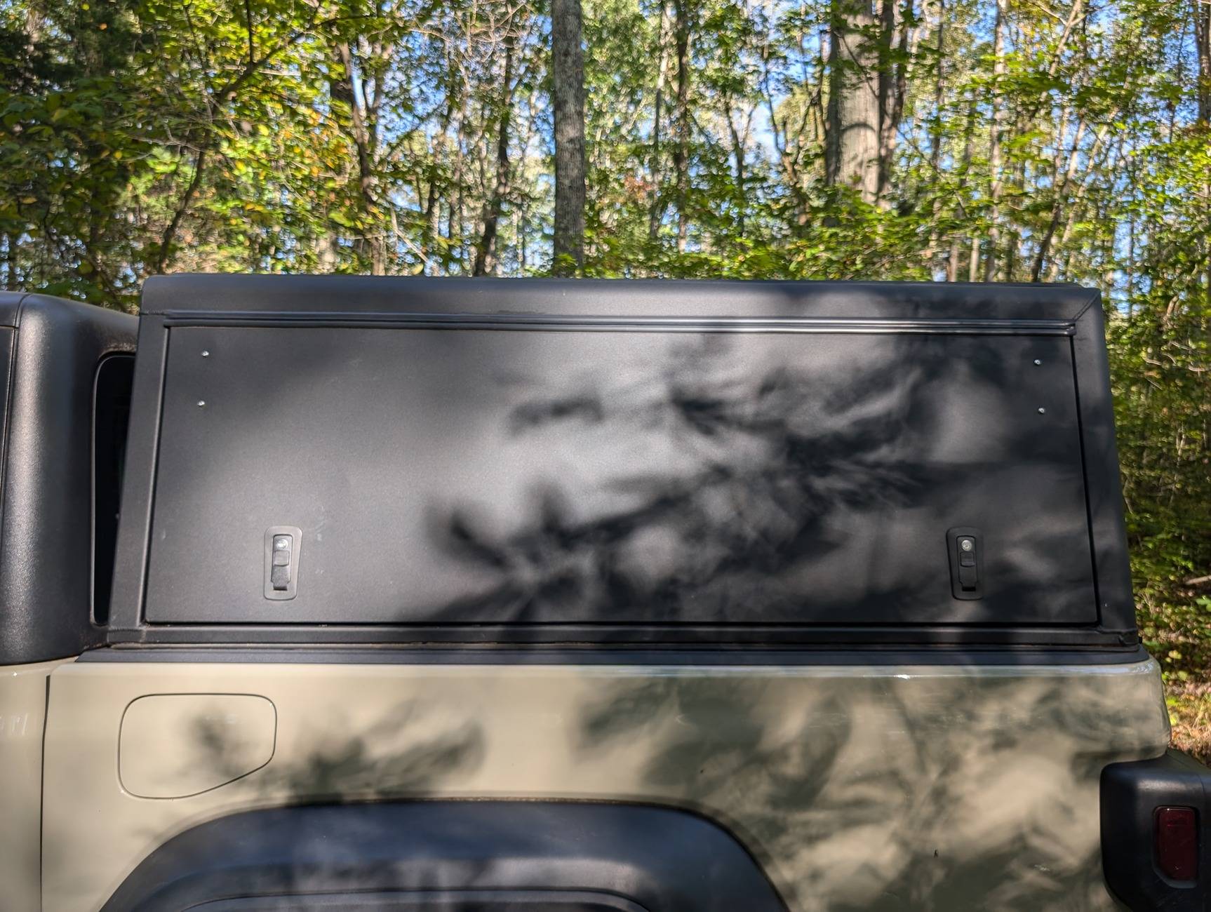 Jeep Gladiator Alu-cab Canopy - $2000 obo PXL_20241010_194542575