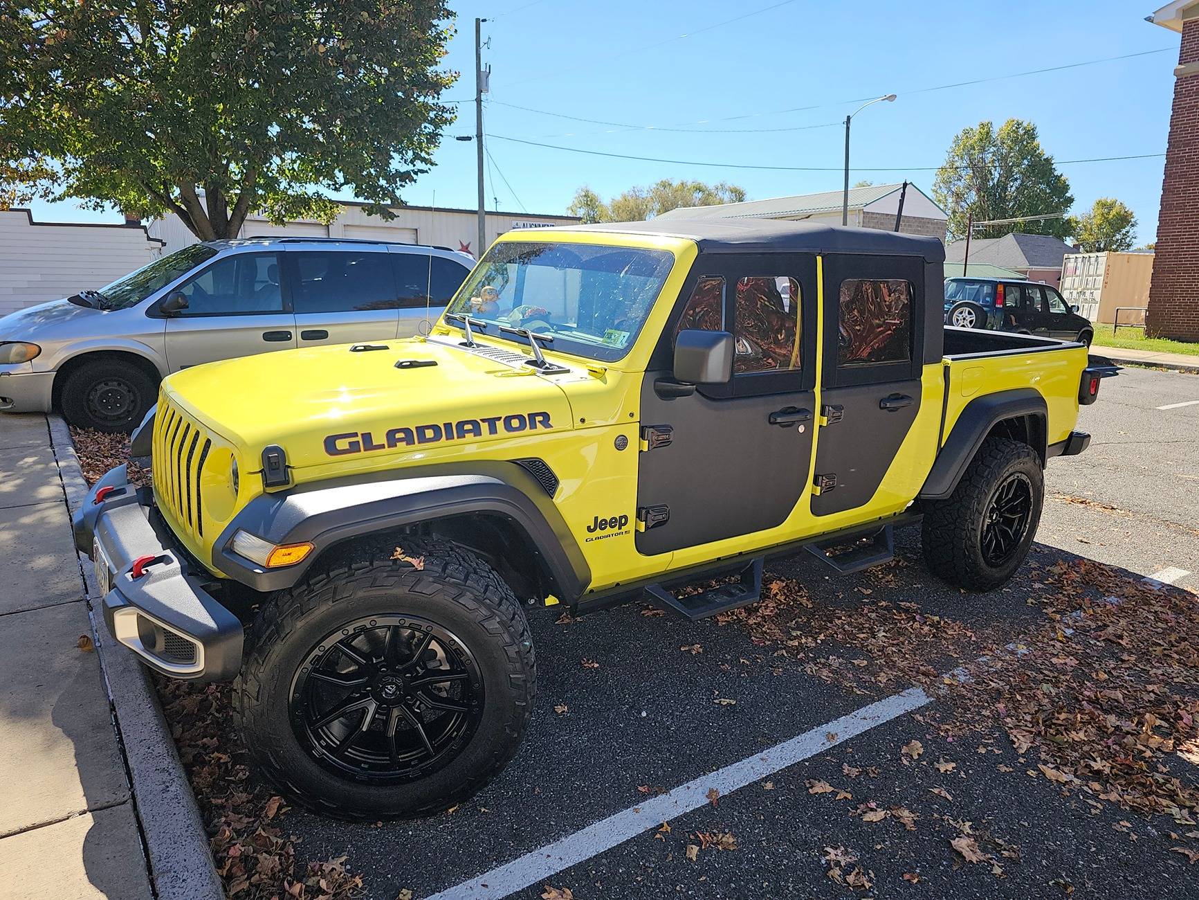 Jeep Gladiator 2023 sport w/ 392 half doors 1000006981
