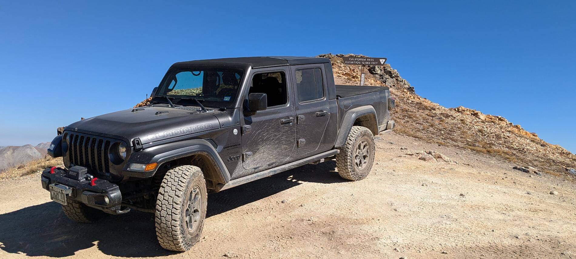 Jeep Gladiator Gladiator Glamour Shots Screenshot_20241005-204706