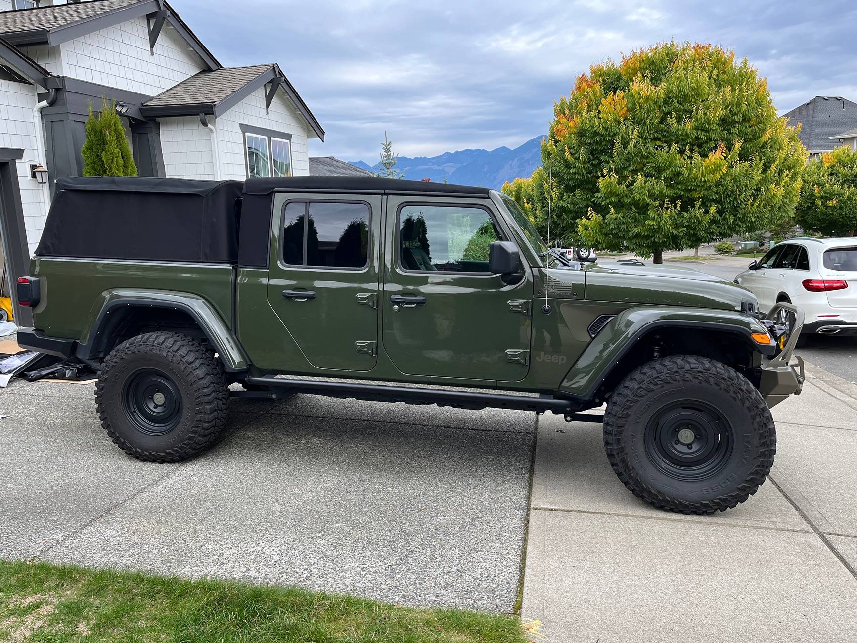 Jeep Gladiator Update with Pics - Tan Softopper vs. Premium Twill Bestop Supertop2 IMG_6930