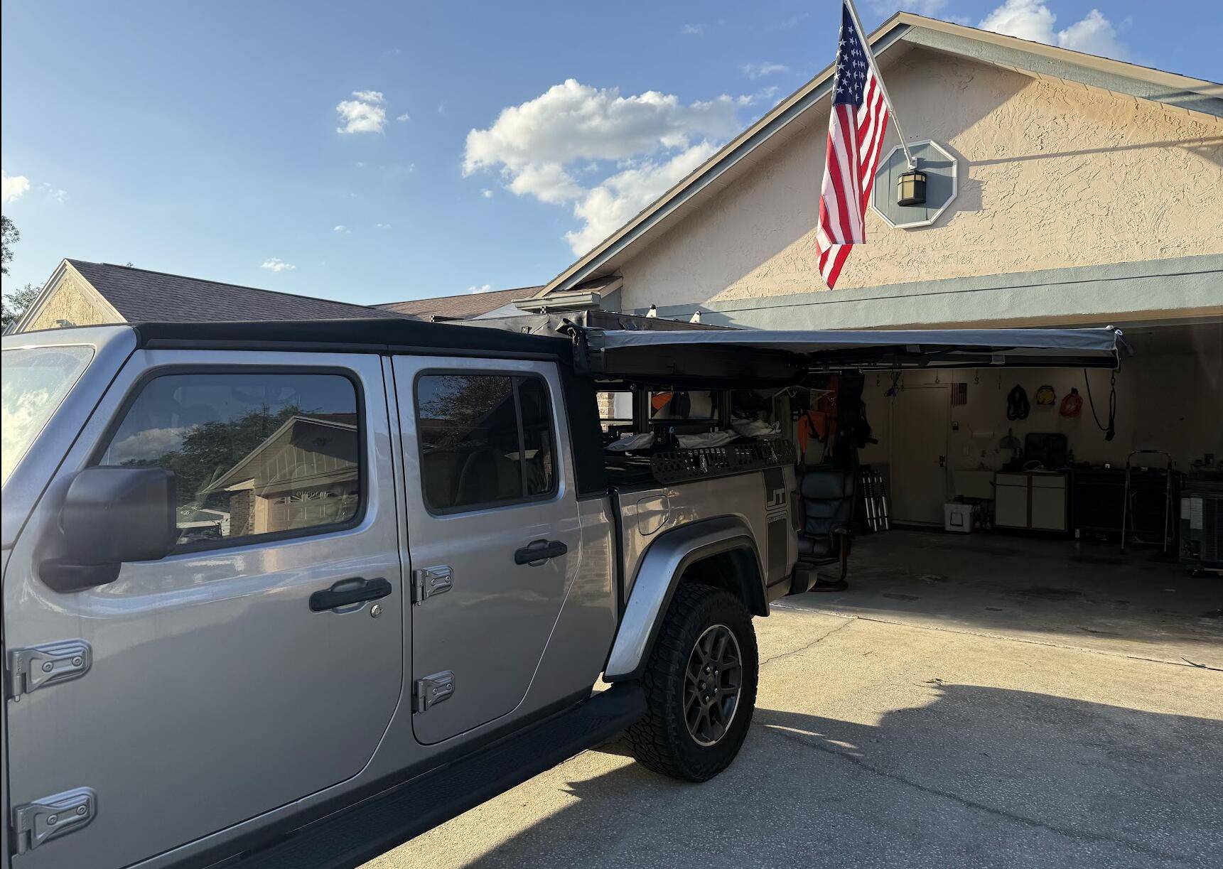 Jeep Gladiator DEAL OF A LIFETIME: Cascadia CVT tents nearly 90% off 1728771339121-p2