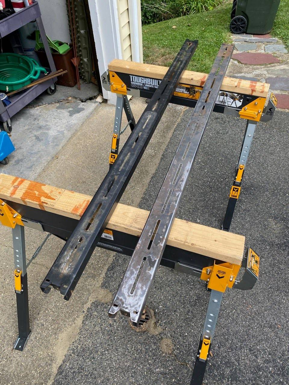 Jeep Gladiator New to roof top tents bars_before